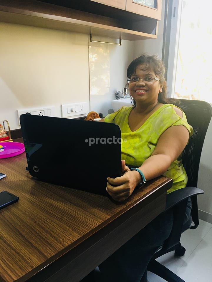 OPD/Ward at Redkar Clinic Vileparle East Mumbai
