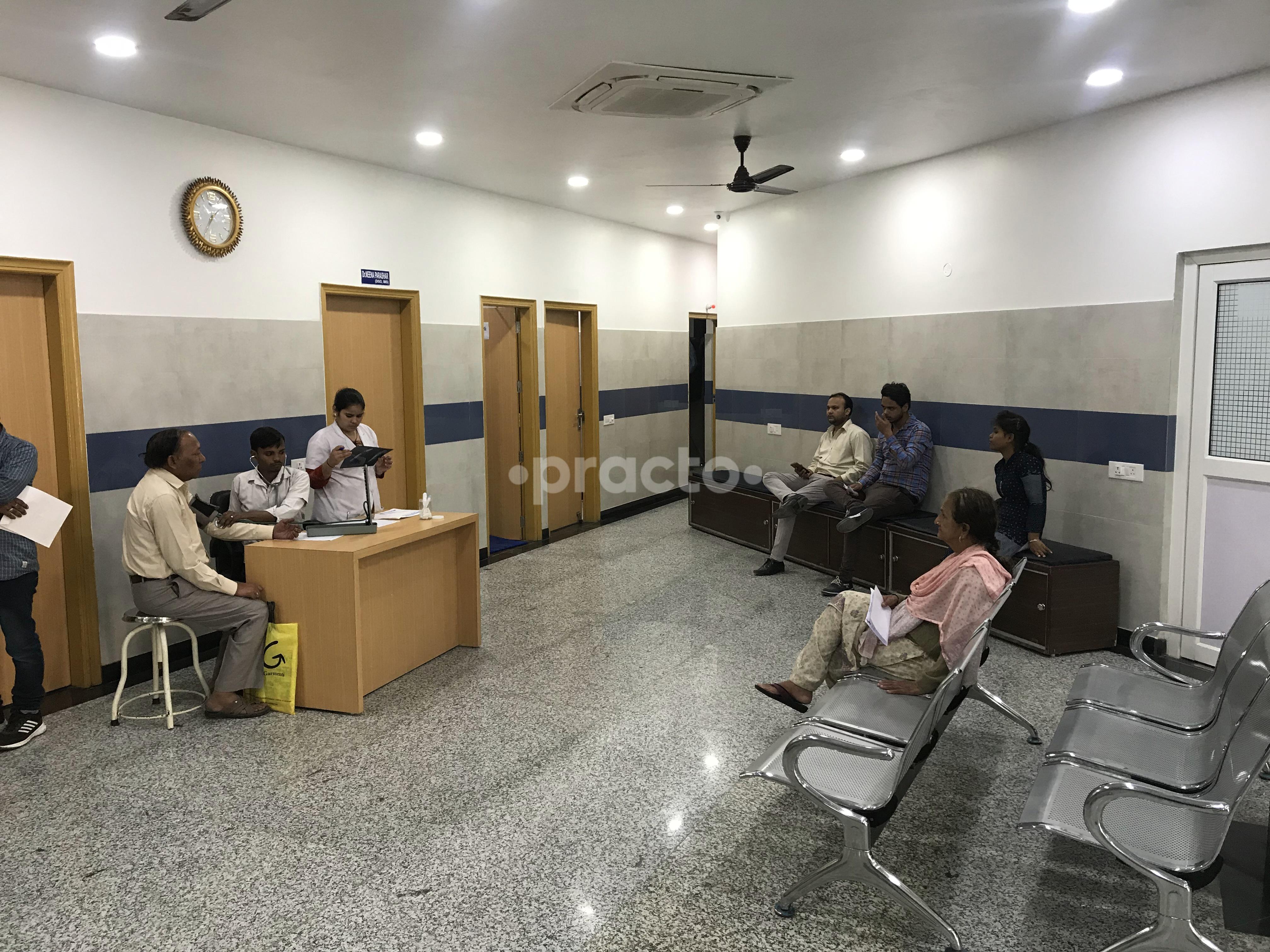 Waiting Area at Shankar Medicare Center Sector 28 Faridabad