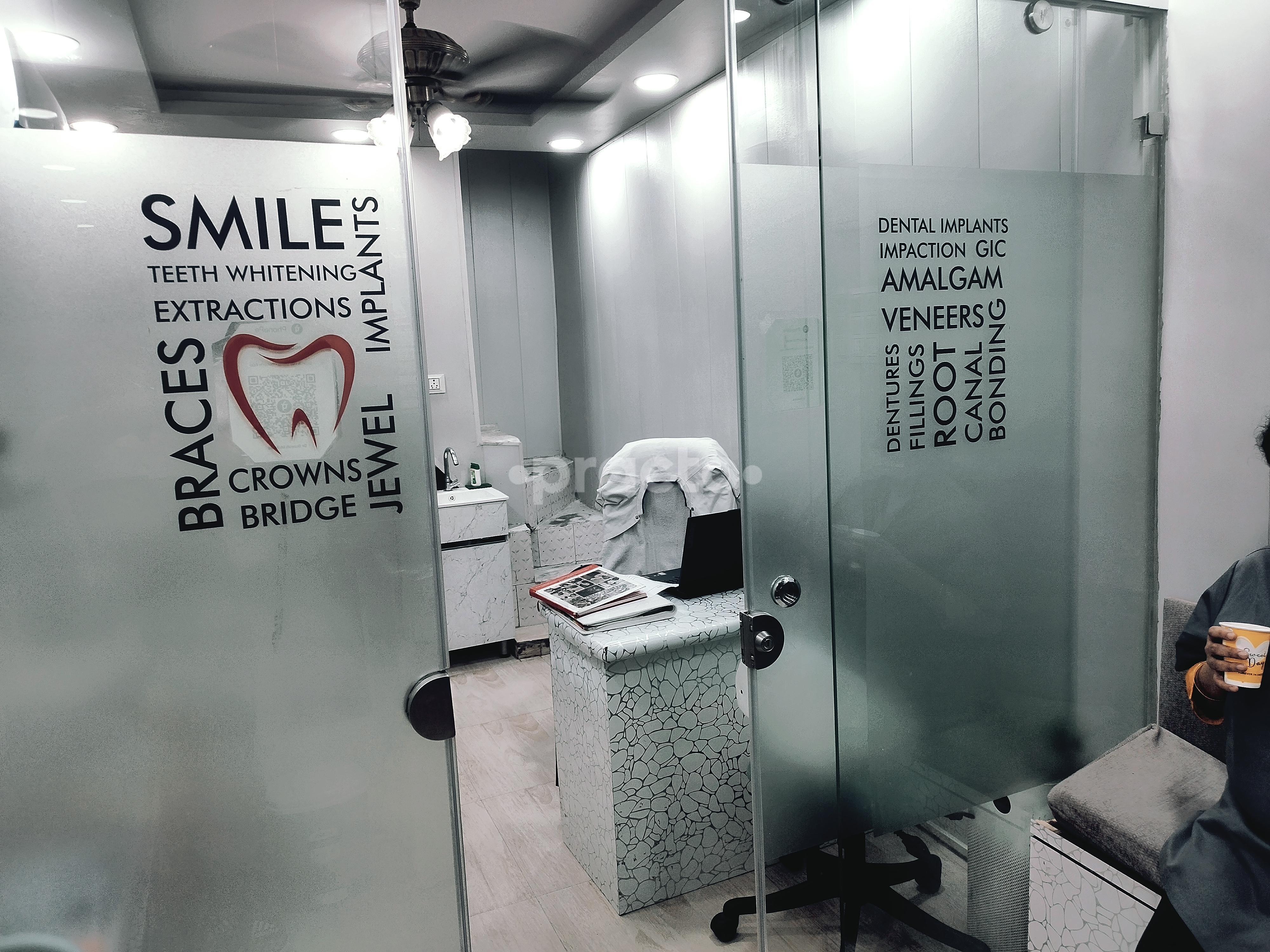 Consultation Room at Krisshnaa Dental & Multispeciality Care Pratap Nagar Delhi