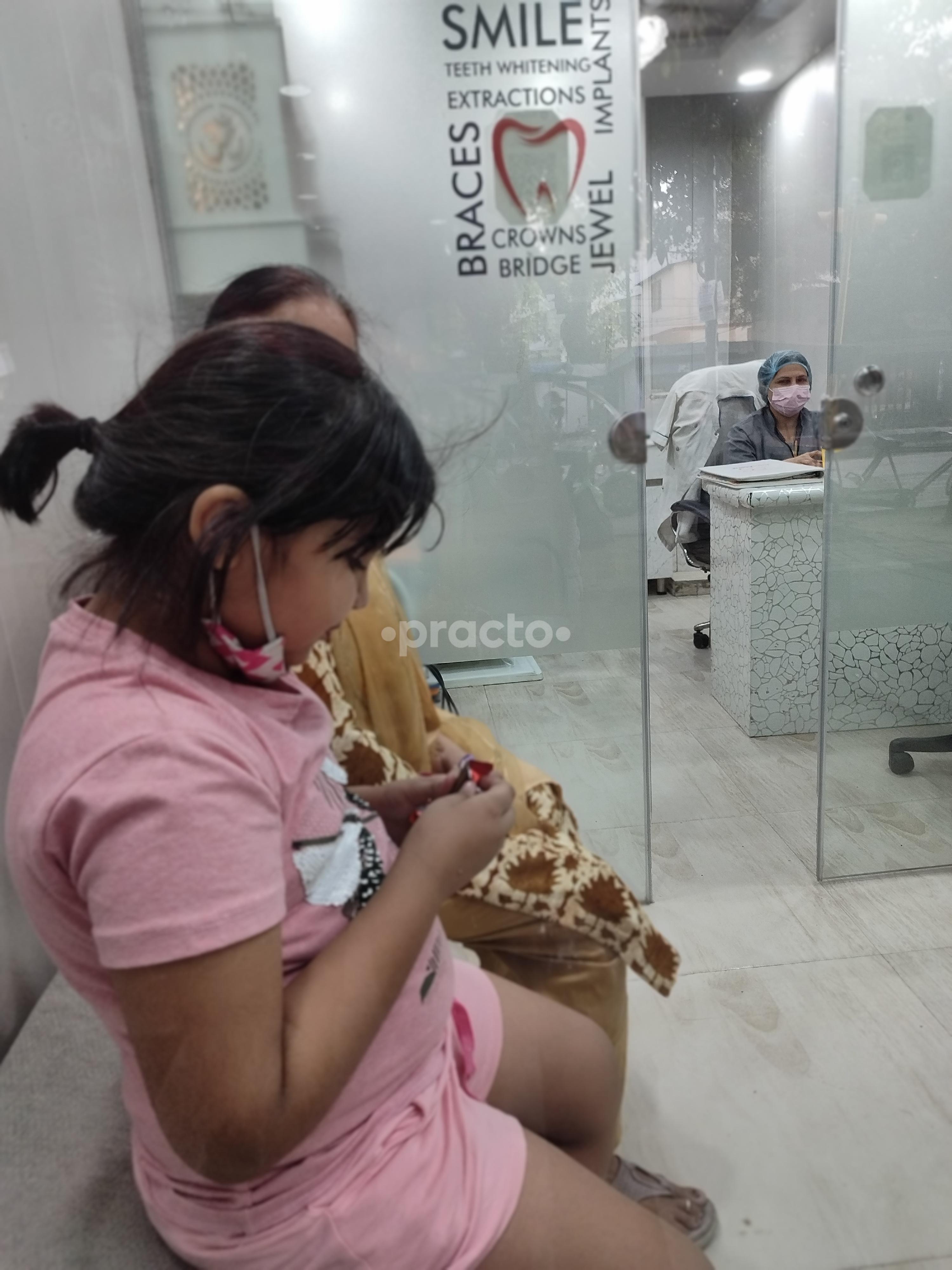 Waiting Area at Krisshnaa Dental & Multispeciality Care Pratap Nagar Delhi