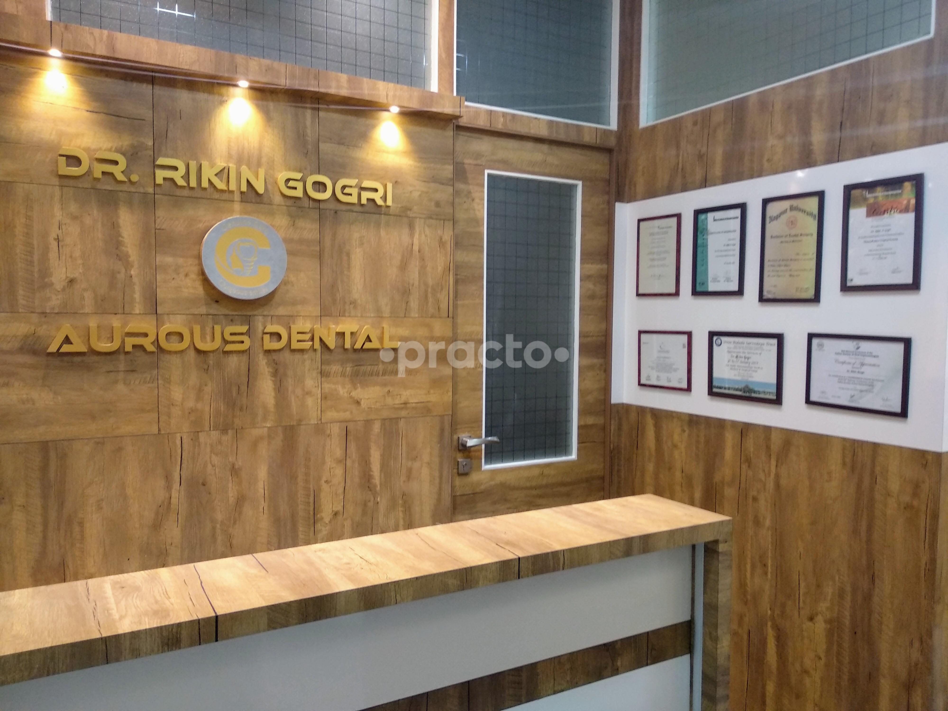 Reception at Aurous Dental Clinic Goregaon West Mumbai