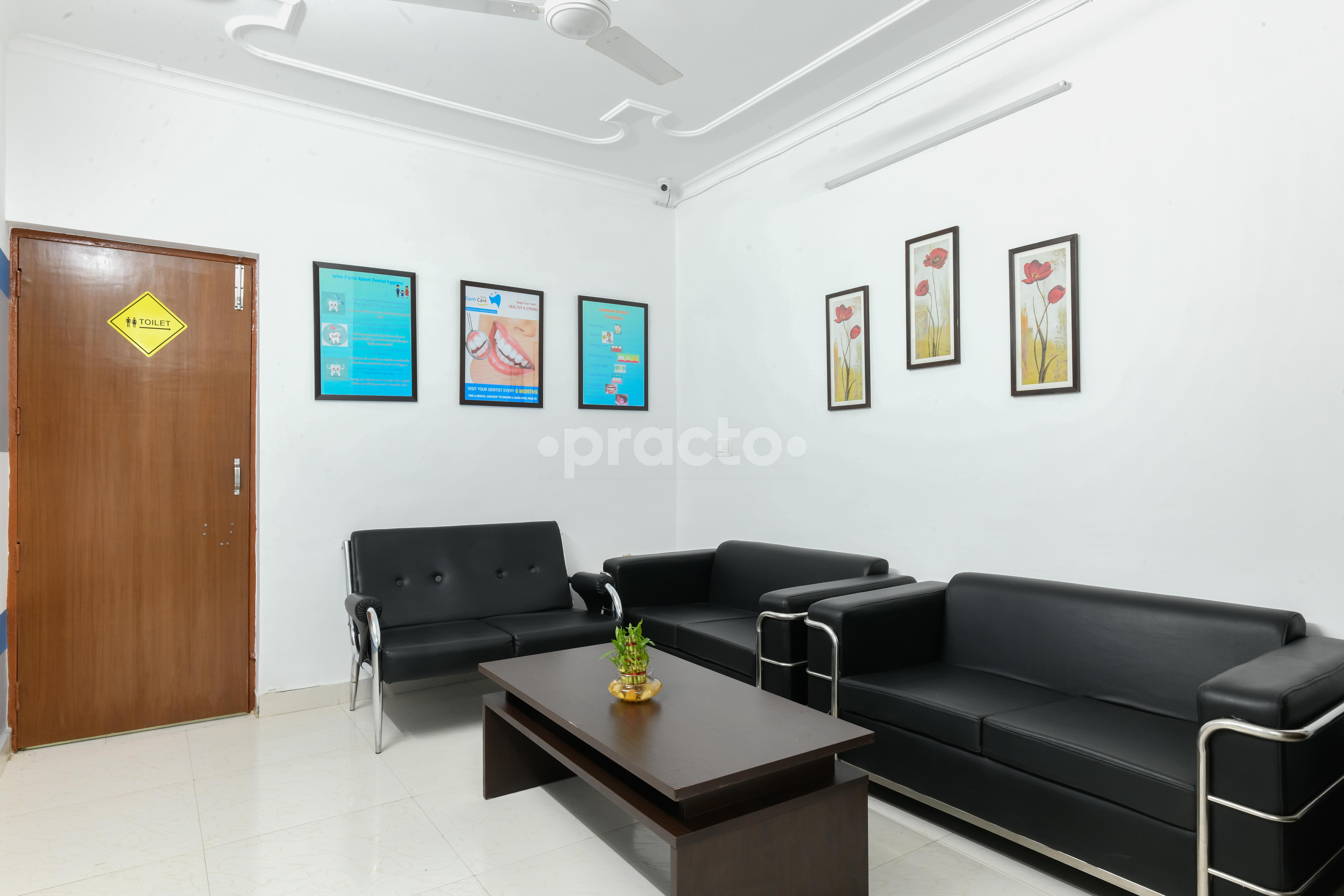Waiting Area at Dant Care Studio Dwarka Sector 22 Delhi