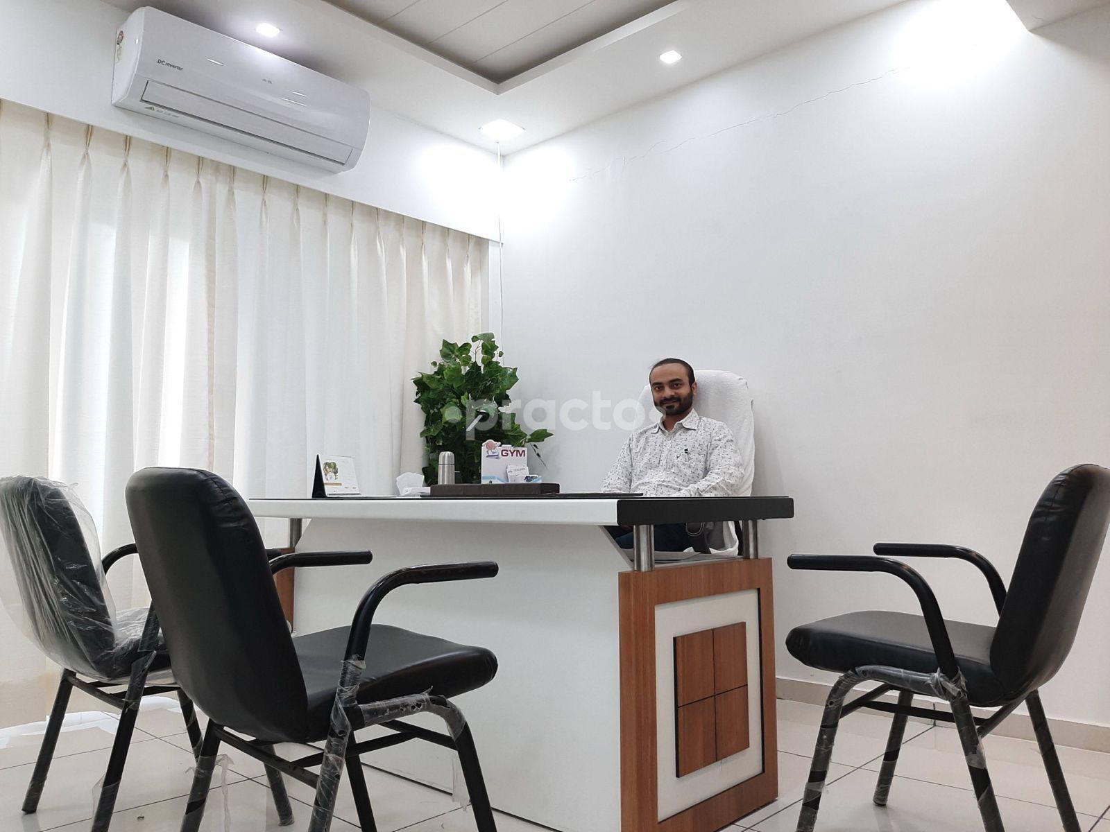 Consultation Room at Dr. Dhruv Thakkar Clinic Sabarmati Ahmedabad