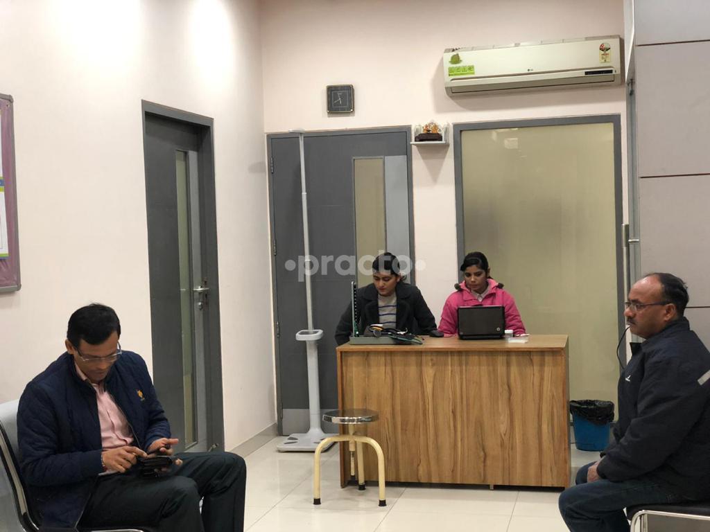 eHealth Diabetes & Endocrinology Centre Sector 67 Noida