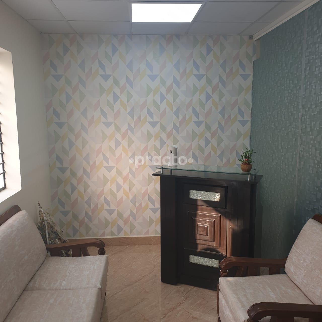 Waiting Area at The Dental Door Sector 100 Noida