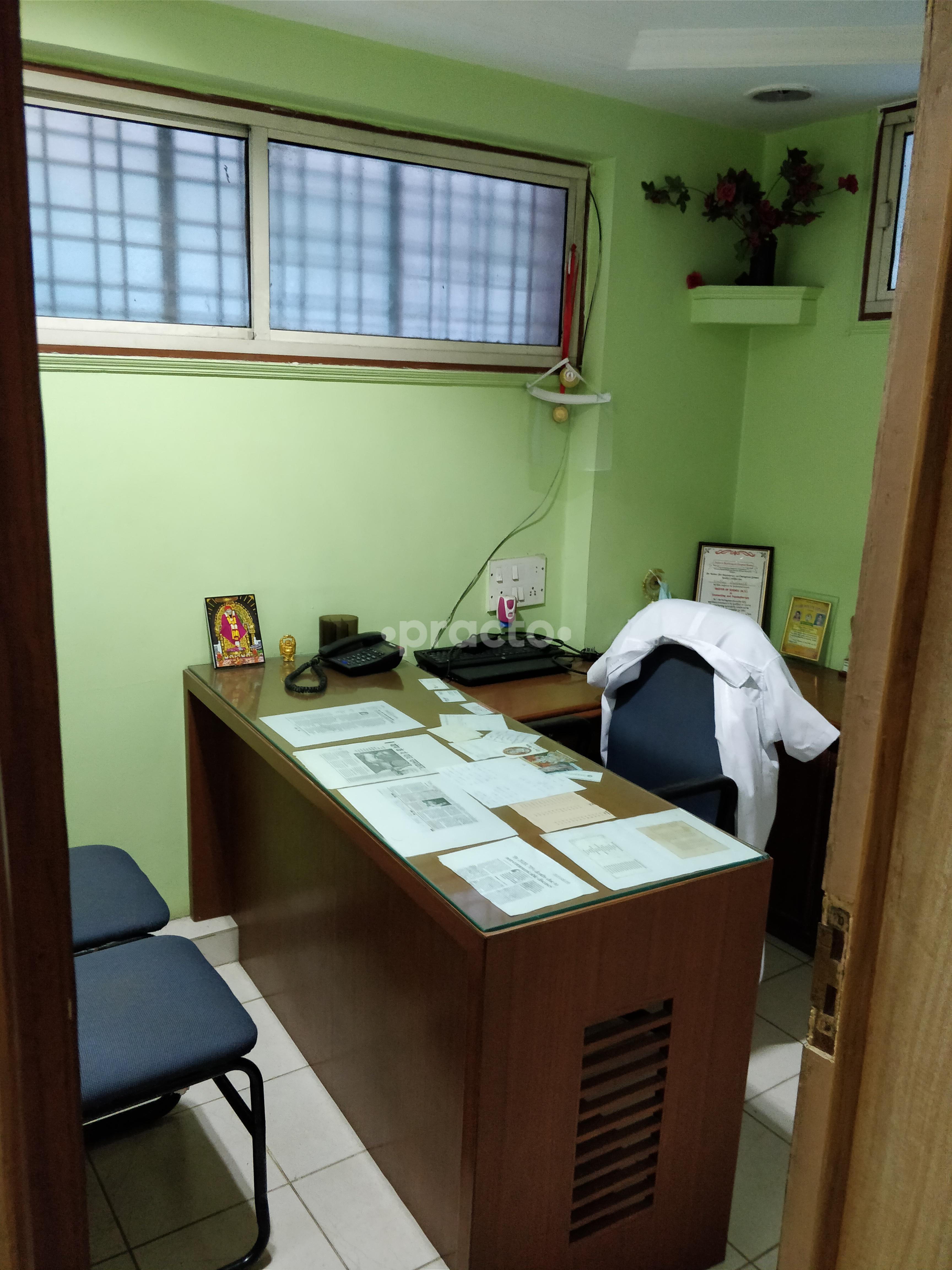 Consultation Room at Life Modification Center Indore Manorama Ganj Indore