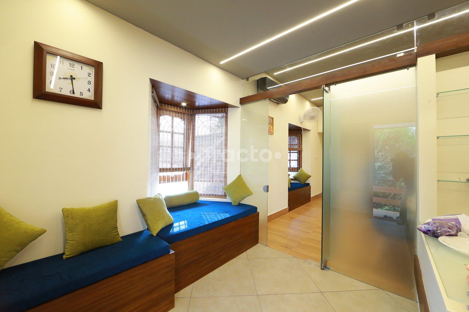 Waiting Area at Perumanoor Dental Clinic And Implant Centre Calicut City Kozhikode