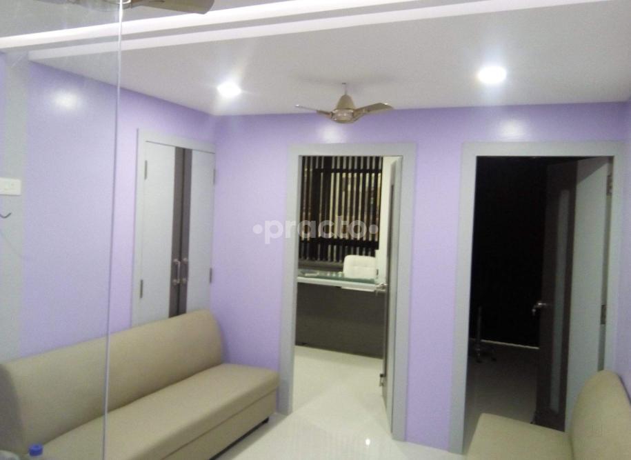 Dr.Faazil's - Roots Cosmetic Clinic Athwa Surat