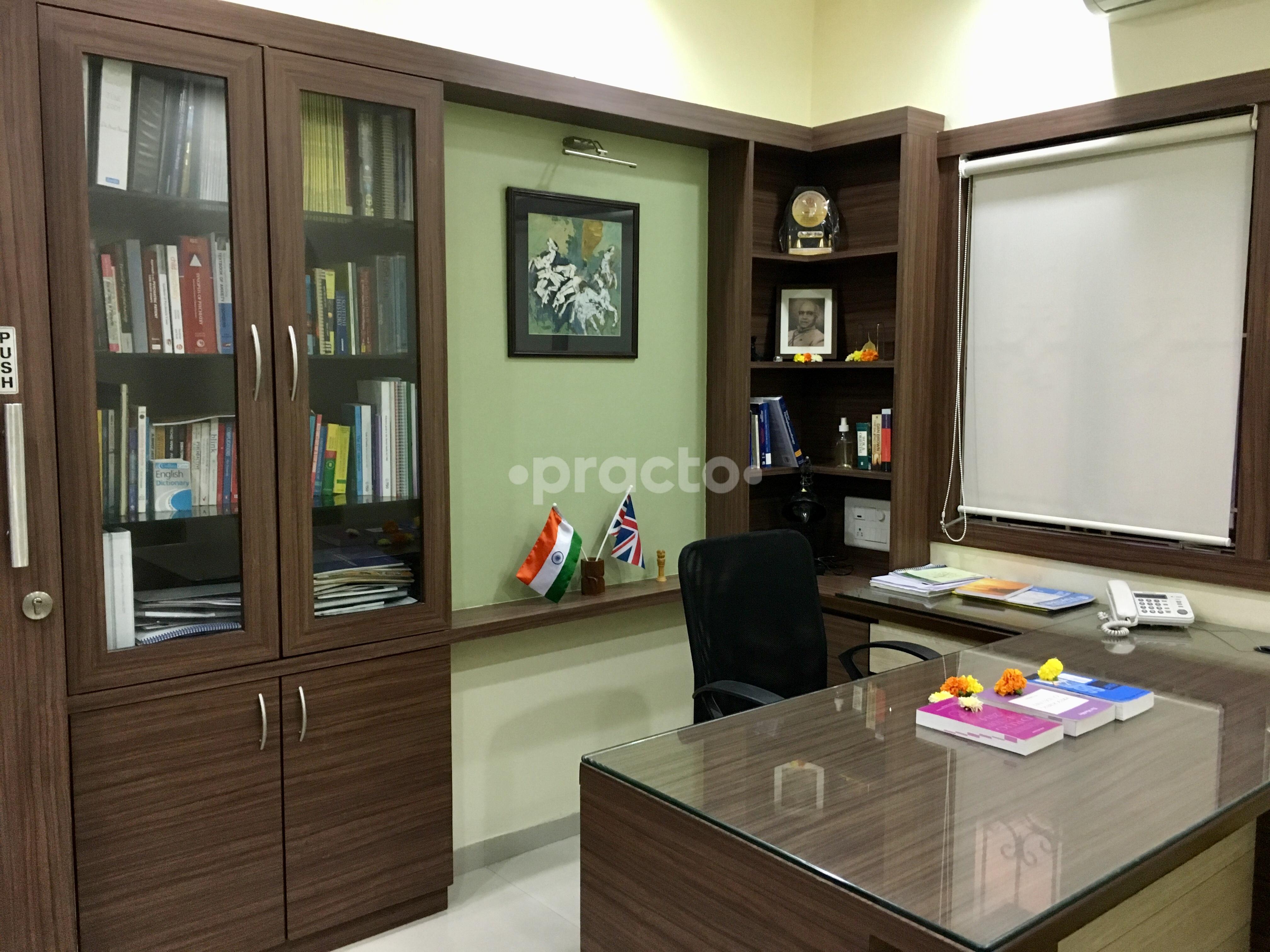 OPD/Ward at Dr Amit Nulkar’s Clinic Deccan Gymkhana Pune