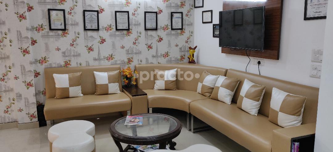 Waiting Area at World Of Dentistry Gurgaon Sector 46 Gurgaon