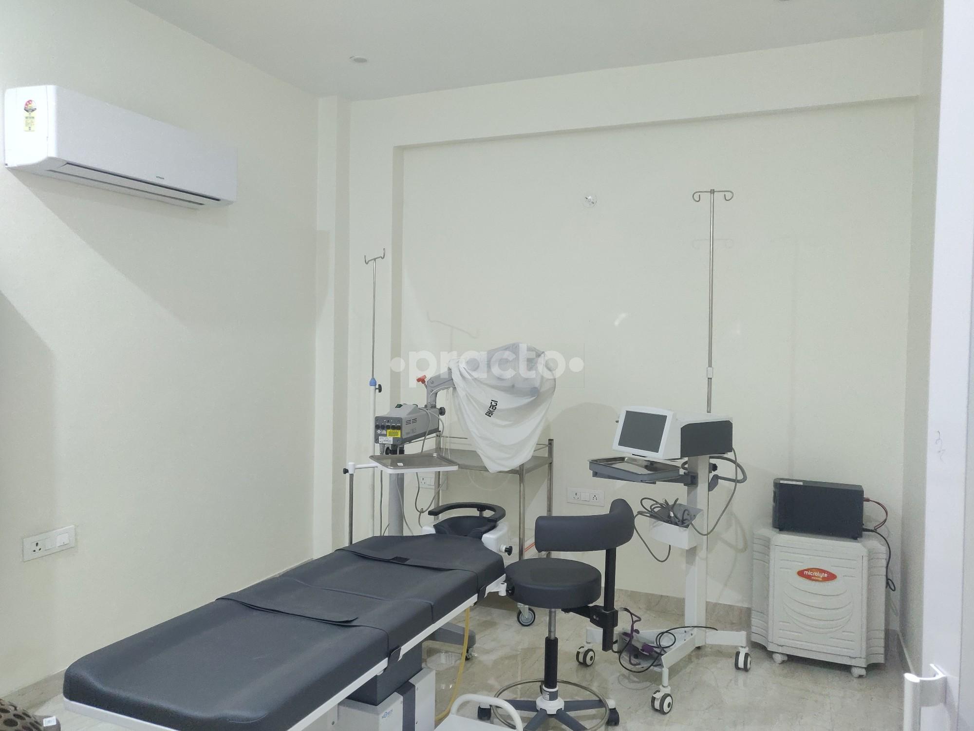 Services at Prakash Eye Hospital and Laser Center Mansarovar Jaipur