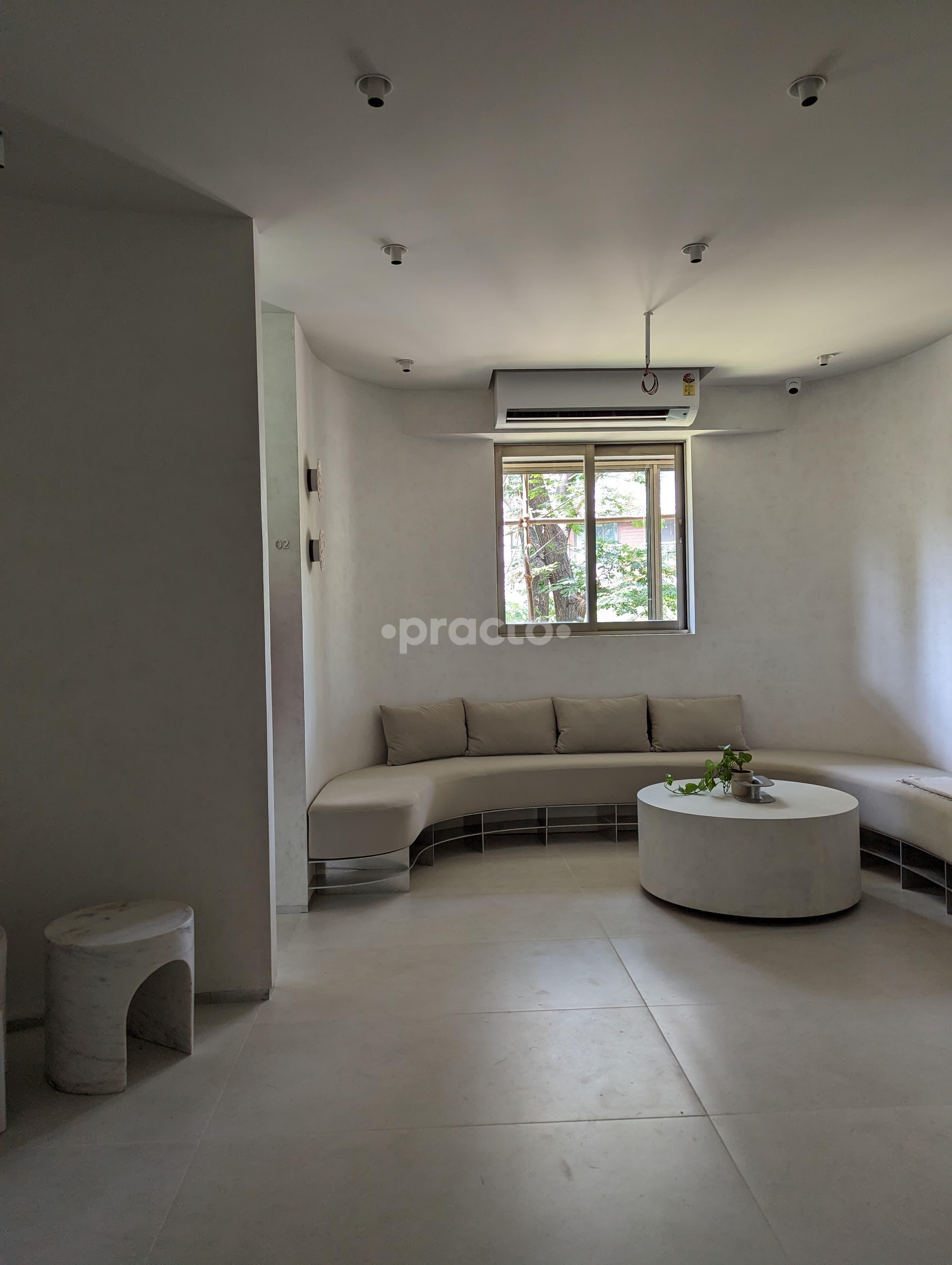 Waiting Area at Parekh's Dental Clinic Matunga Mumbai