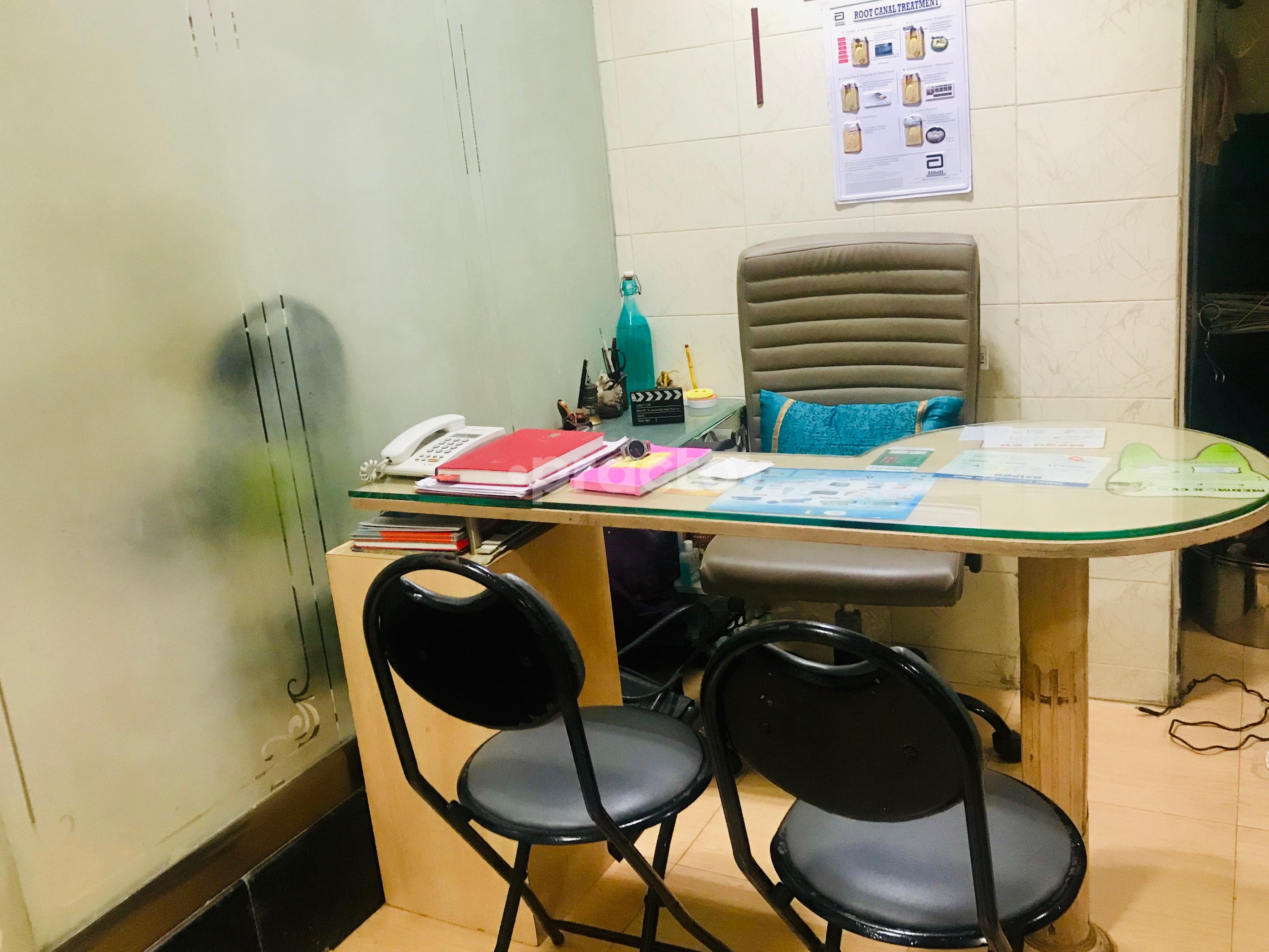 Entrance at Dr Jigna Kanavia's Dental Clinic Malad West Mumbai