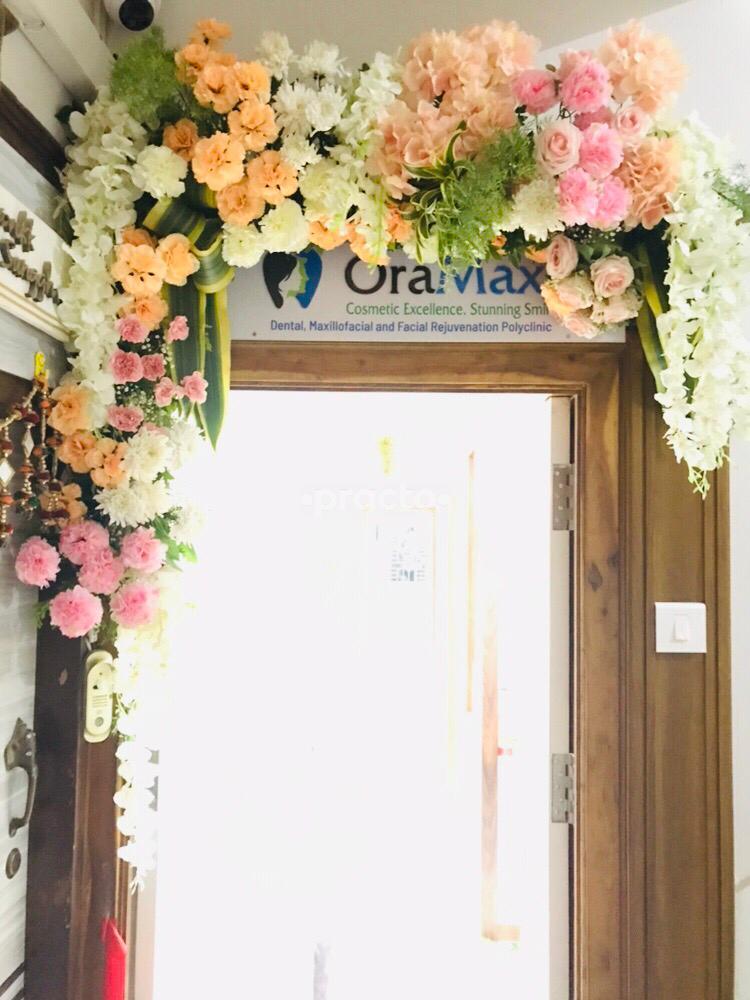 Entrance at Oramax Dental & Maxillofacial Clinic Juhu Mumbai
