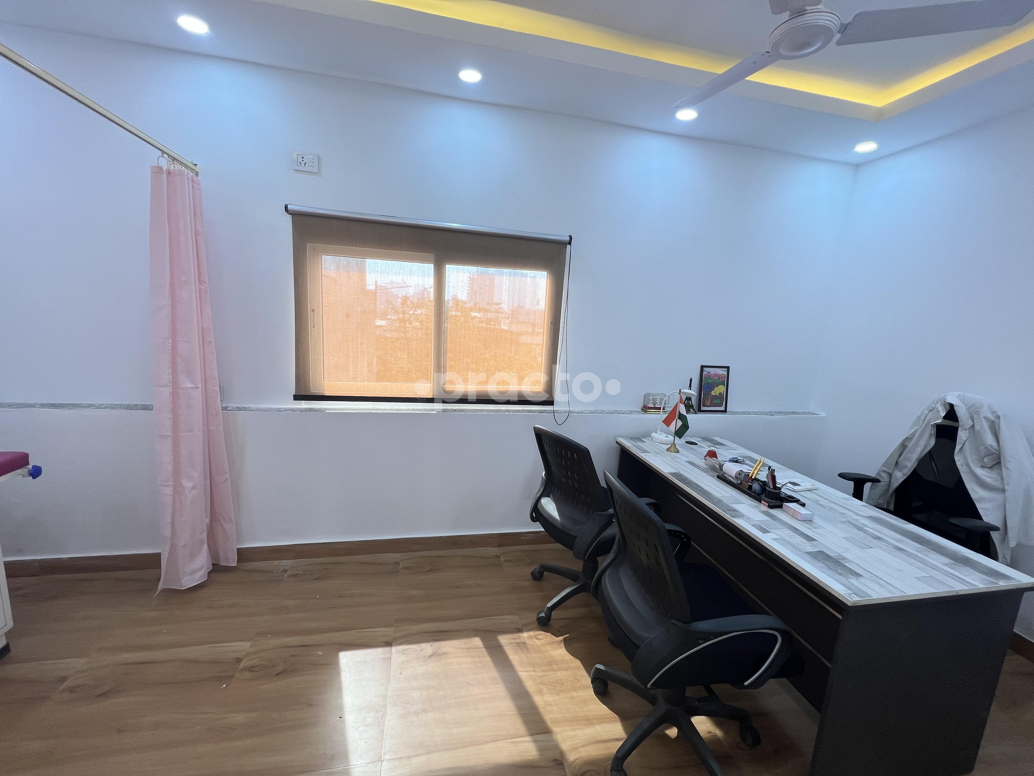 Consultation Room at Dr. Kusum Gyne Centre Sushant Lok II Gurgaon