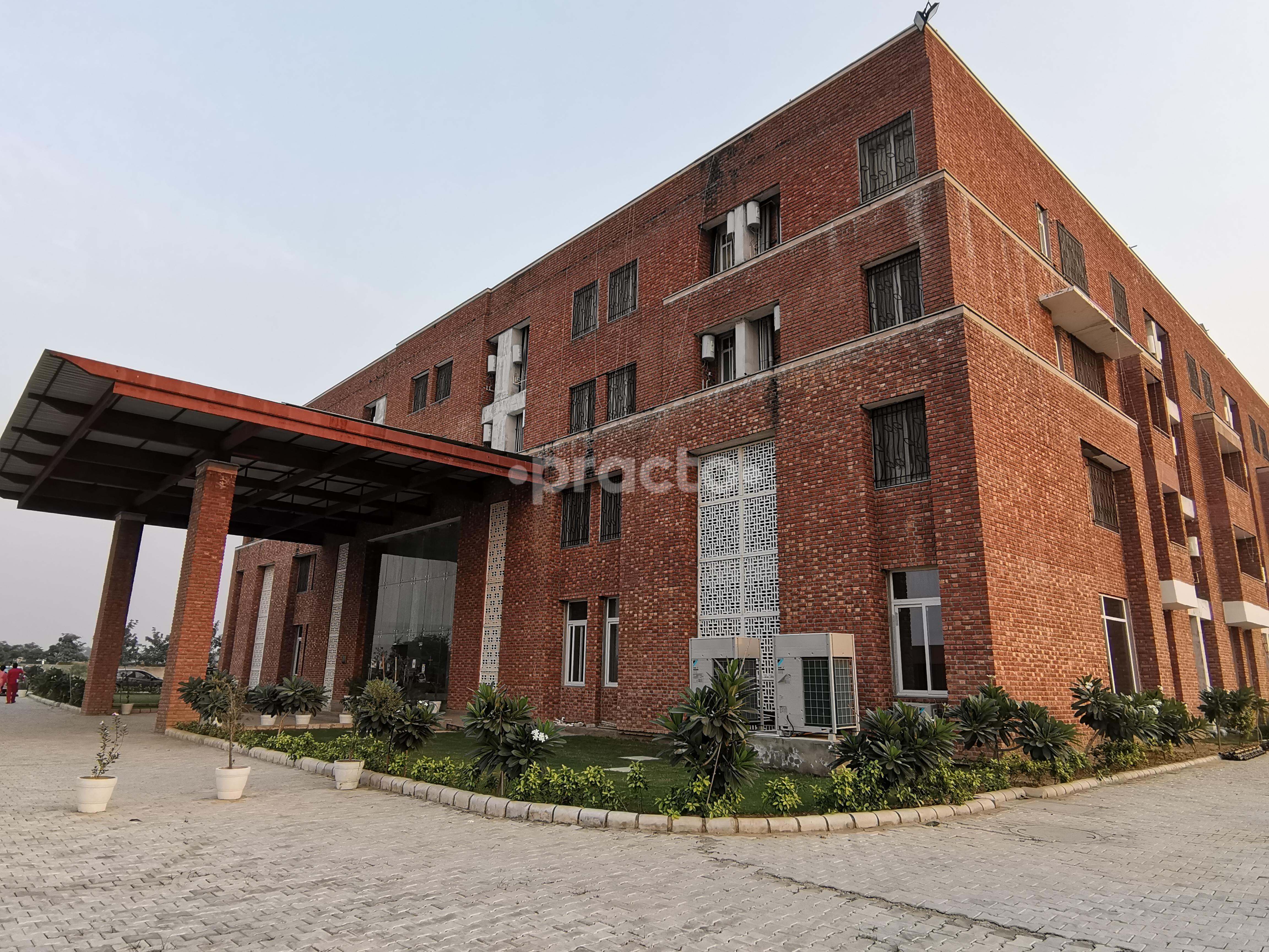 Outside Area at Tulasi Healthcare Gurgaon Sector 64 Gurgaon