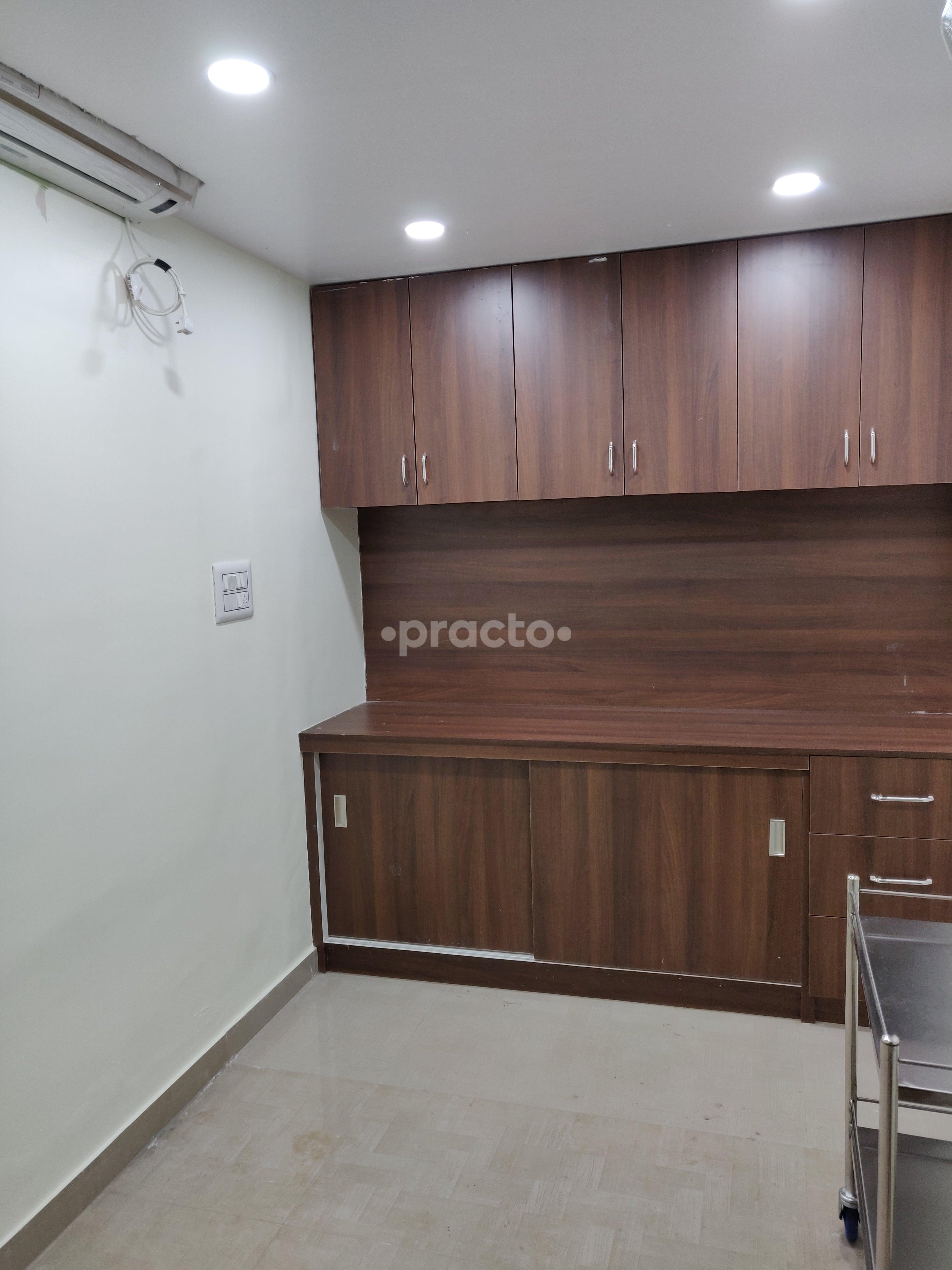 Equipment Area at Rakesh Reddy's Skin Clinic Sanjay Nagar Bangalore