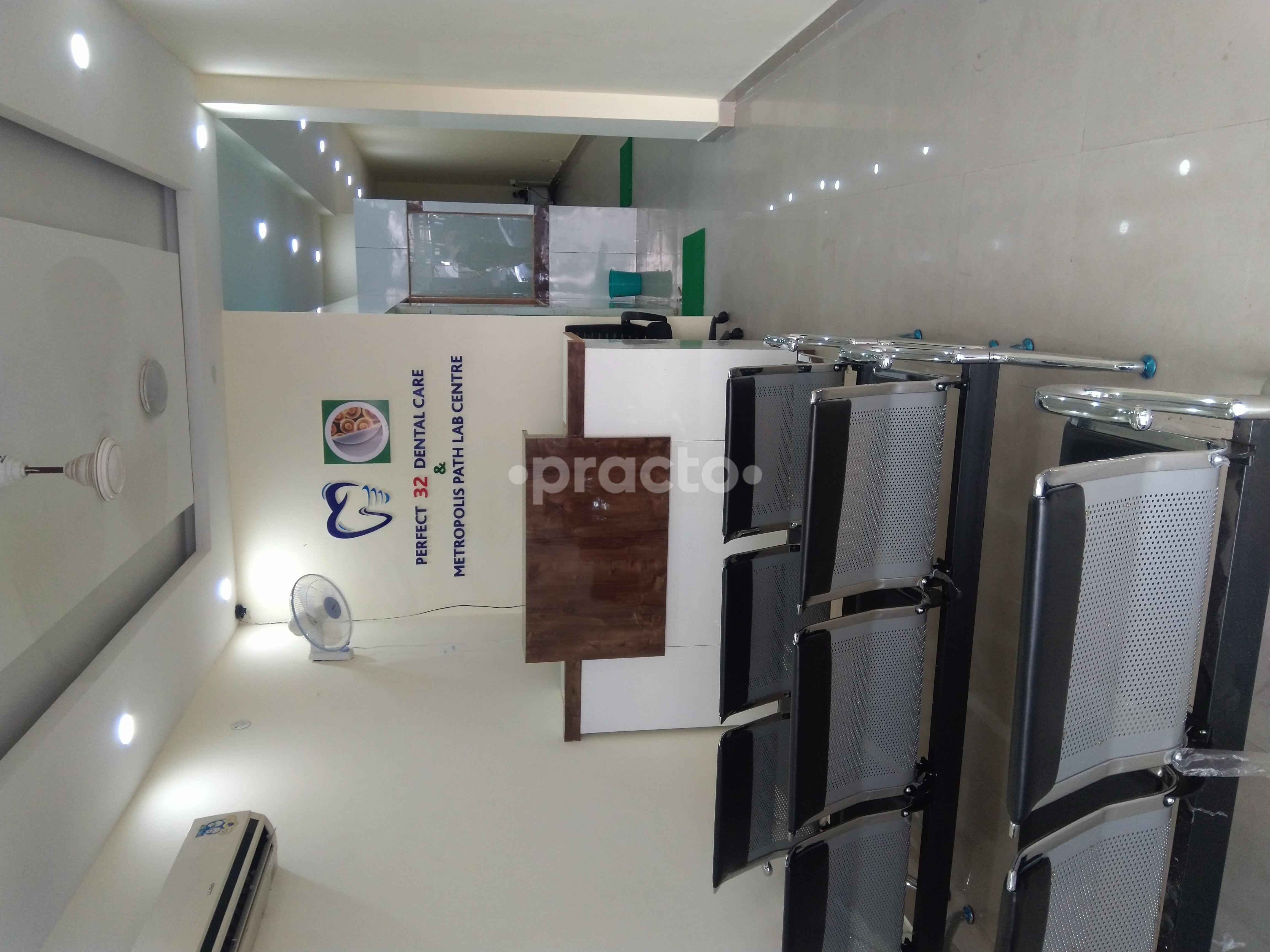 Reception at Perfect 32 Dental Care Kharar Mohali