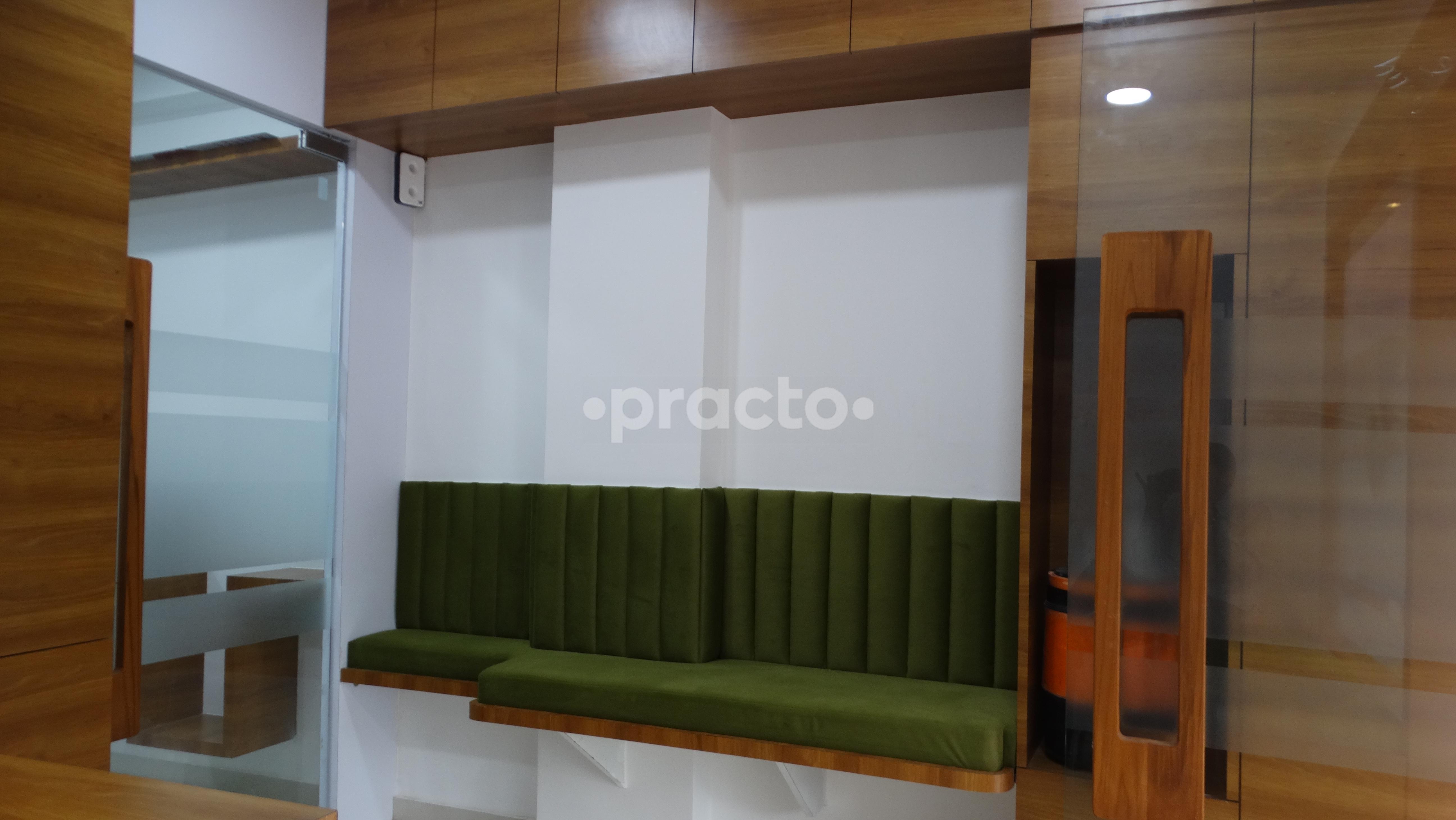 Waiting Area at Shamlochan Ayurved Clinic & Panchakarma Centre Gotri Vadodara