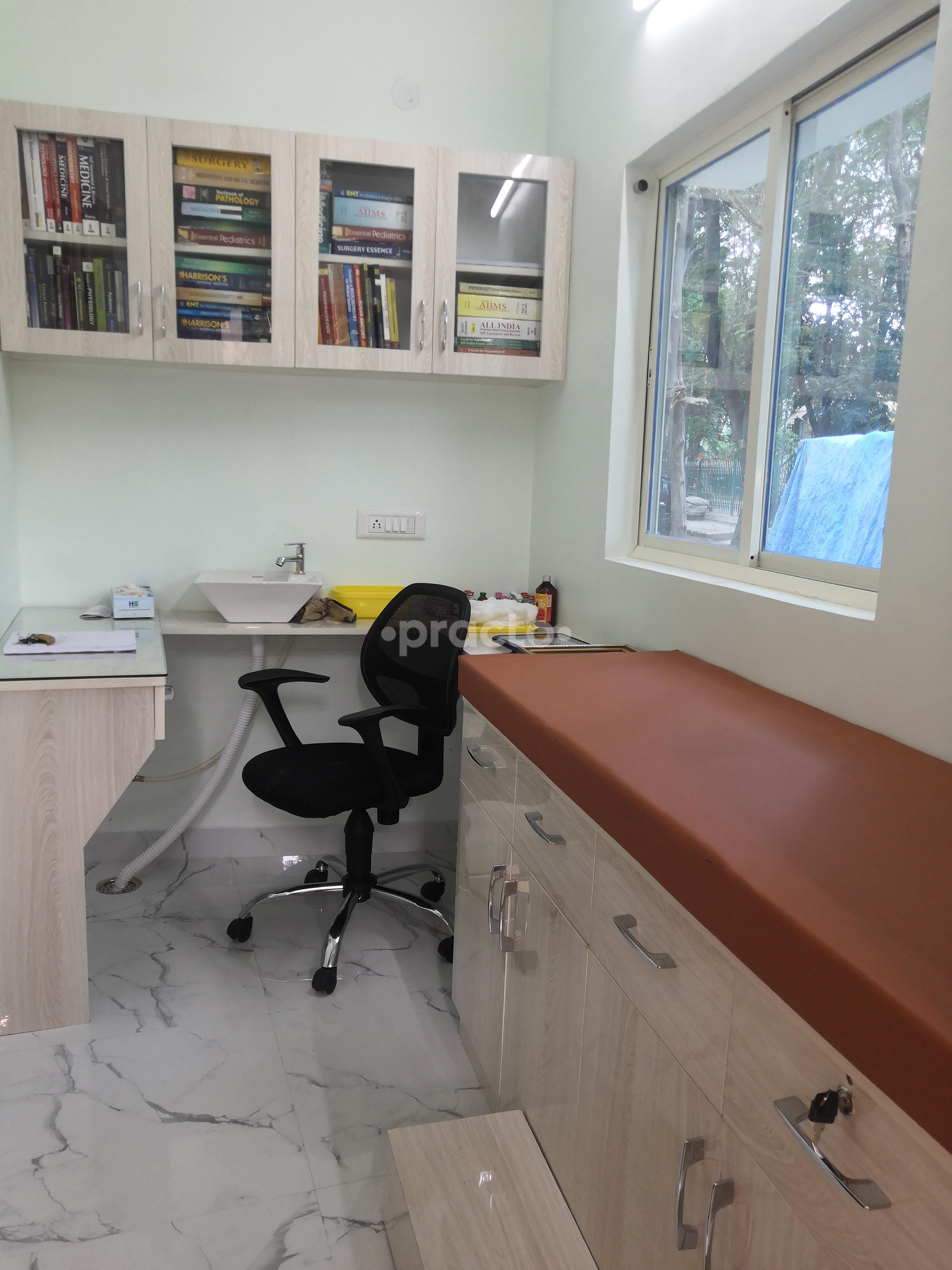 Consultation Room at a gentle touch family clinic Koramangala 4 Block Bangalore