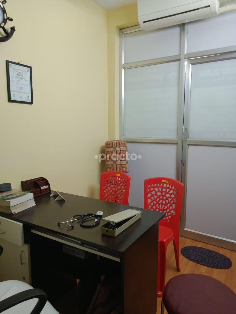 Consultation Room at Dr Rehana'S Homeo Clinic Palavakkam Chennai