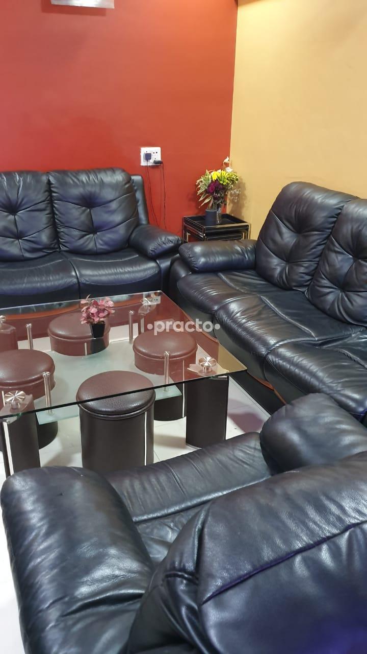 Waiting Area at Dr. Lakshmi Psychotherapy Clinic & Counselling Centre Hiranandani Estate Thane