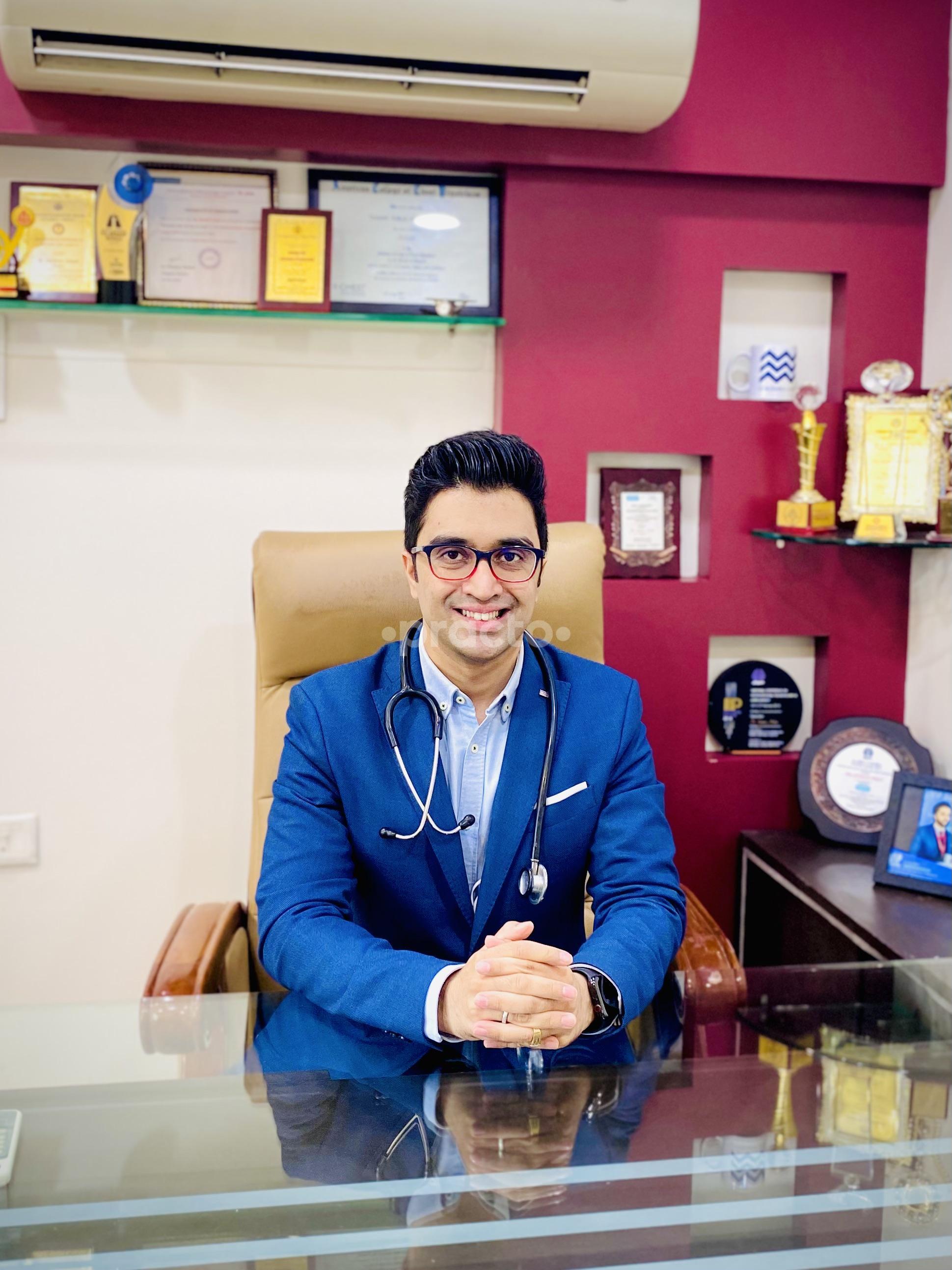 Consultation Room at One Healthcare Ramdaspeth Nagpur