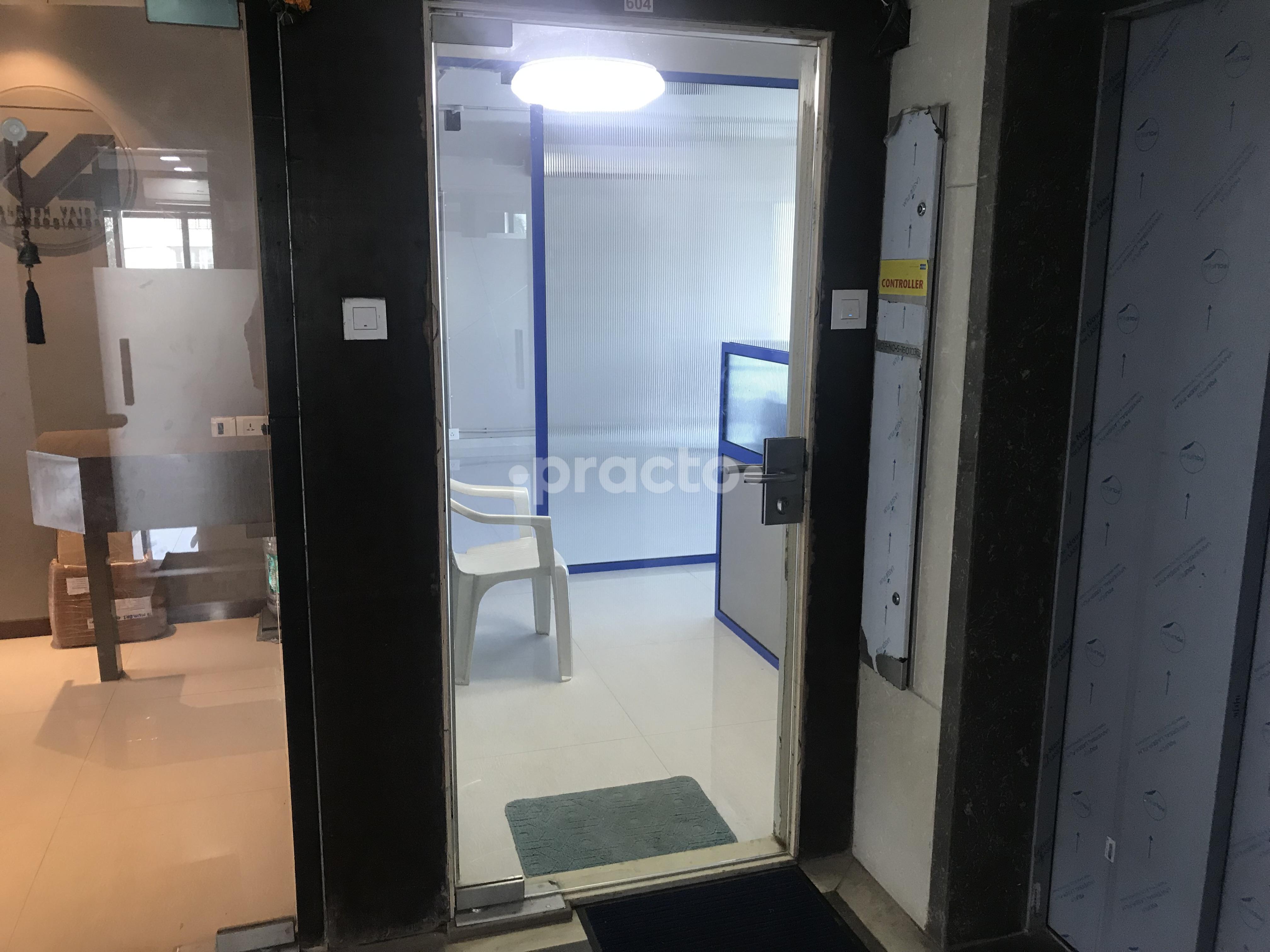 Entrance at In Vivo Clinic Vileparle East Mumbai