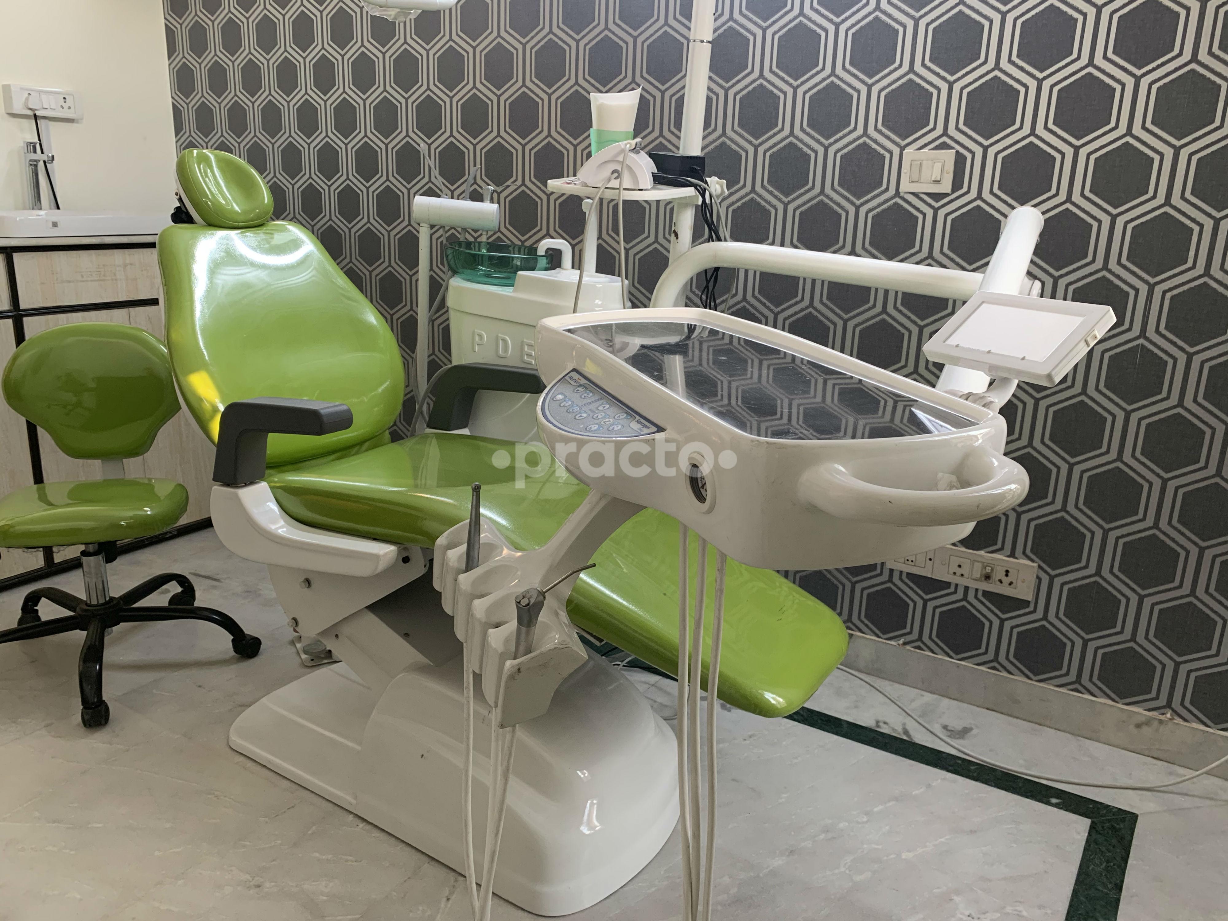 Operation Room at Cliniva Dental DLF Phase II Gurgaon