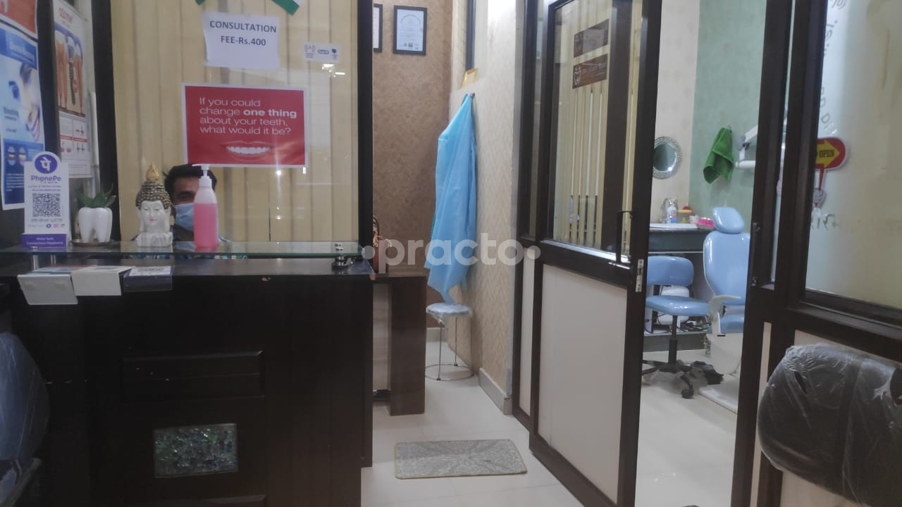 PD Dental Clinic And Implant Centre Gaur City Noida