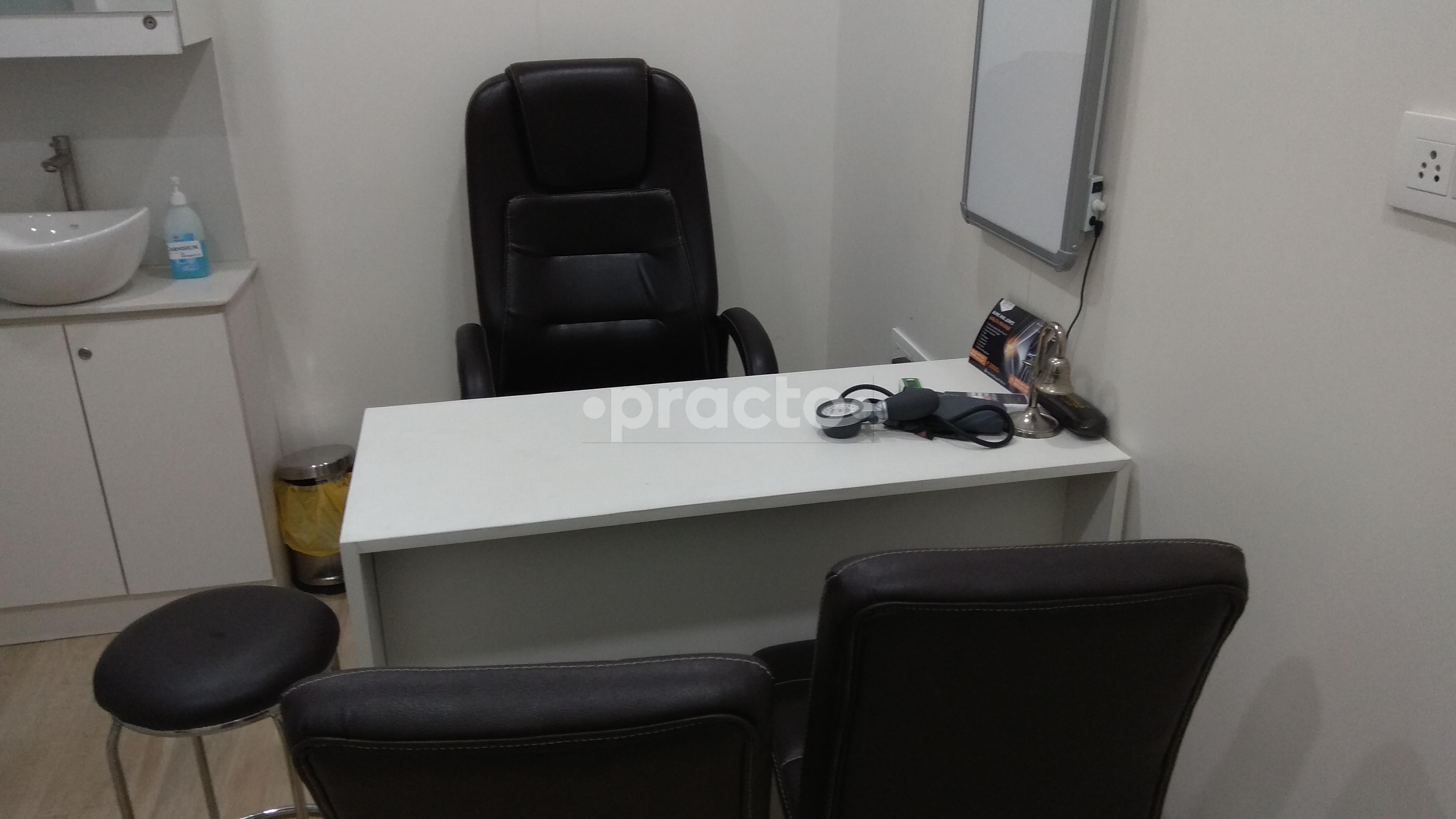 OPD/Ward at Dr Mohanty'S Cardiology Clinic Sector 100 Noida