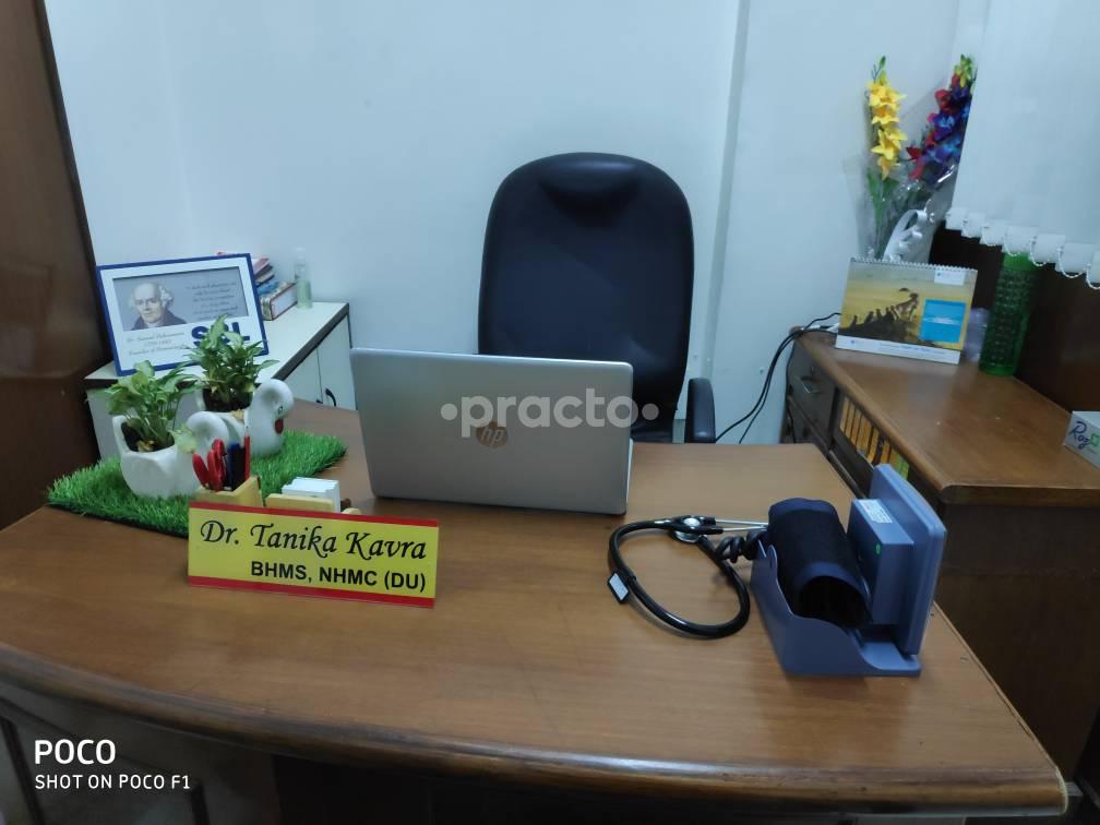 Consultation Room at Sanjeevani - Power to Heal Mayur Vihar Ph-I Delhi