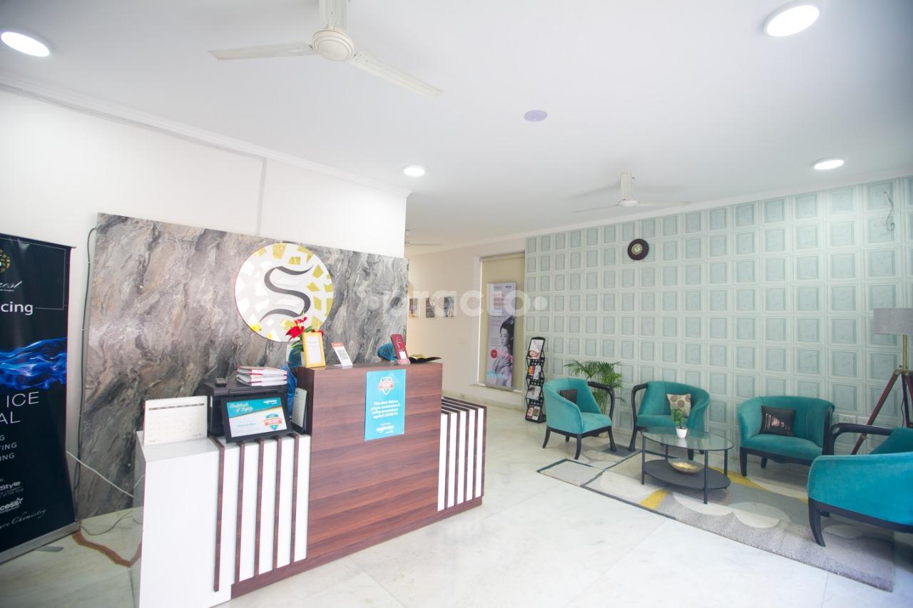 Reception Area at Skinzest Sushant Lok I Gurgaon