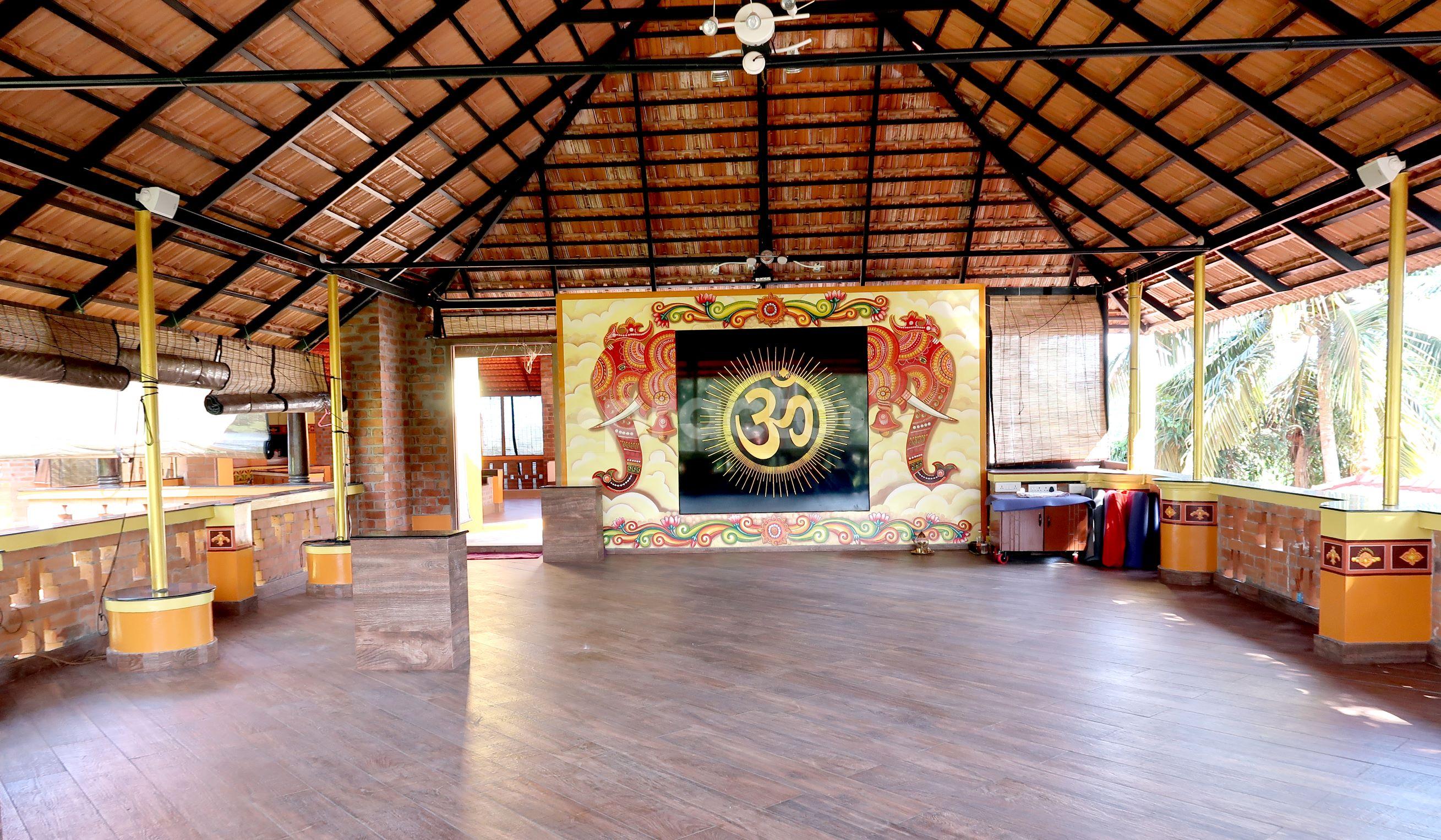 Reception at Sivasoorya Ayurveda Healing Ashram Pachallur Thiruvananthapuram