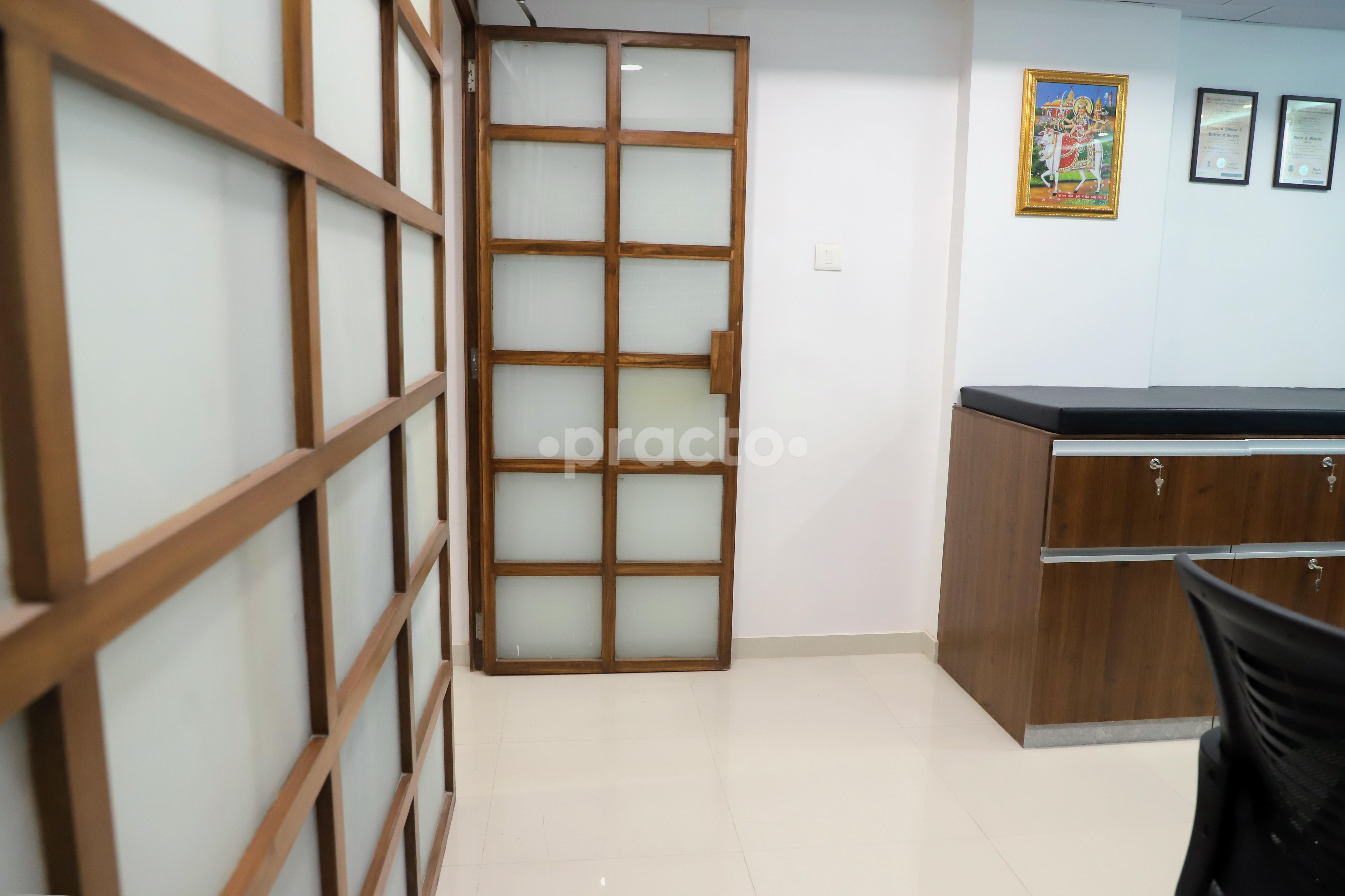 OPD/Ward at Arthritis Rheumatology Clinic Alkapuri Vadodara
