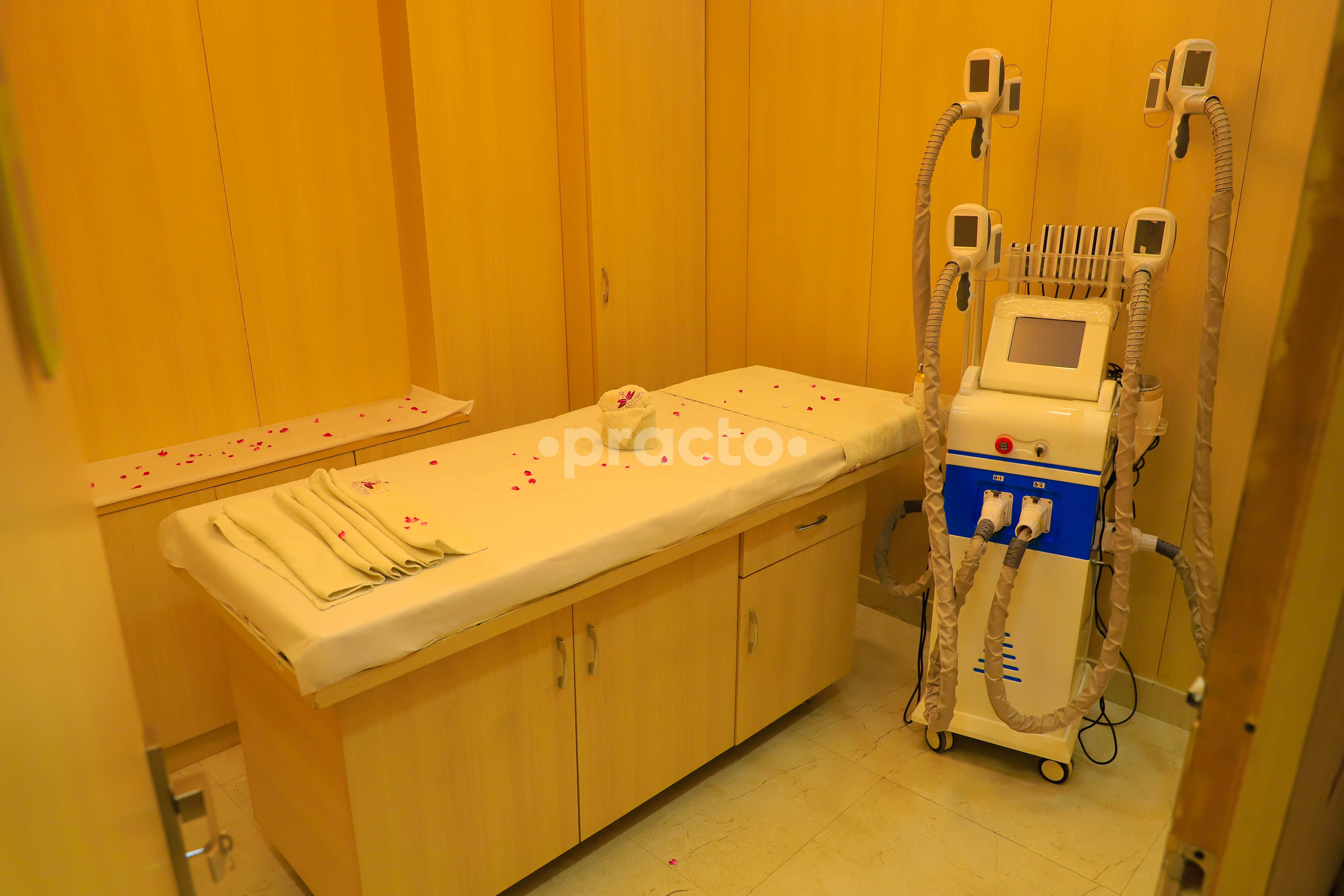Equipment Area at Meadows Wellness India Pvt Ltd Sector 18 Noida