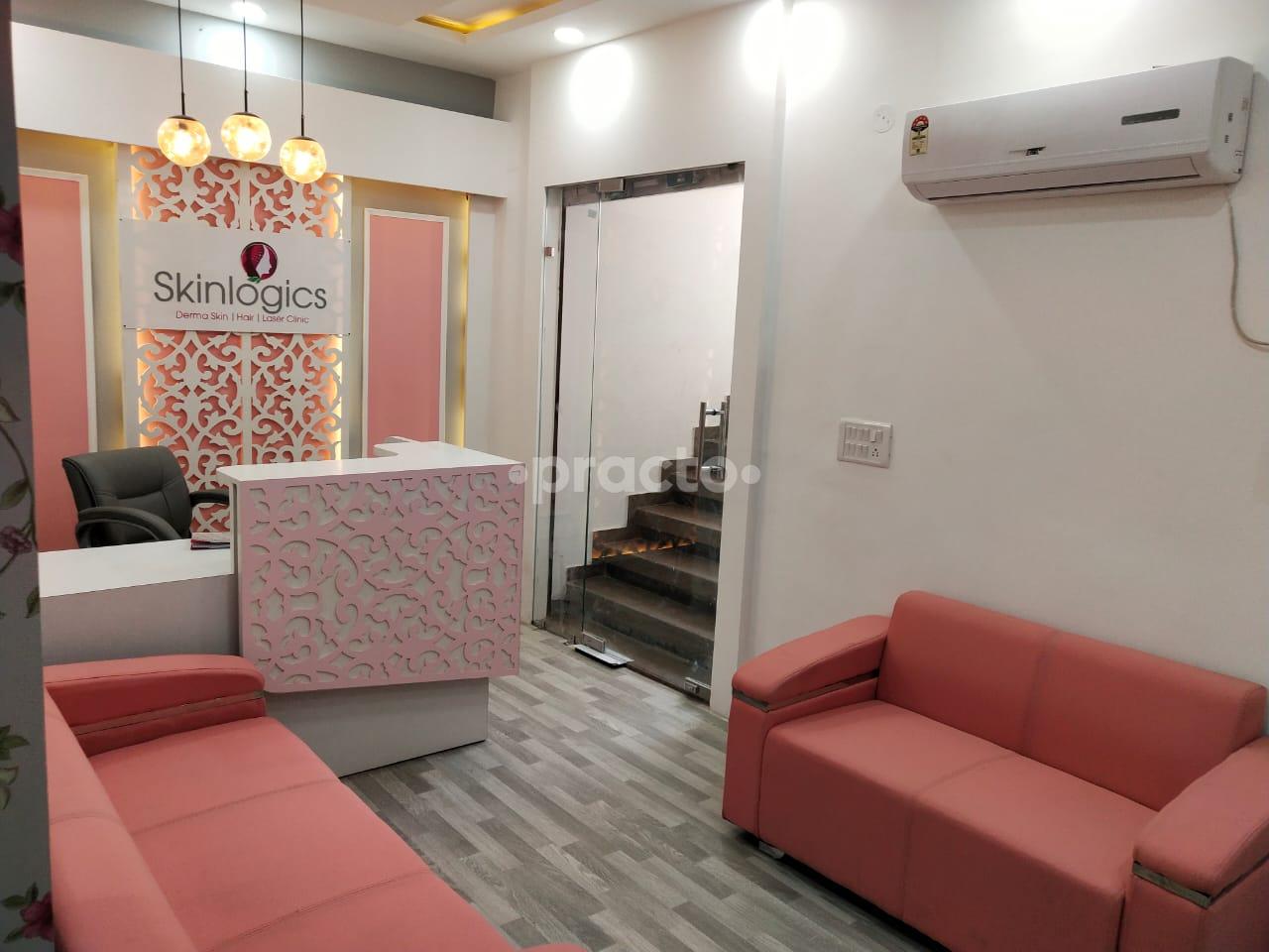 Reception Area at Skinlogics Derma Skin, Hair and Laser Clinic Sector 26 Noida