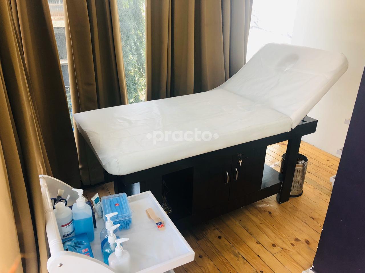 Operation Room at Dermaspace Skin Hair & Laser Clinic Koregaon Park Pune
