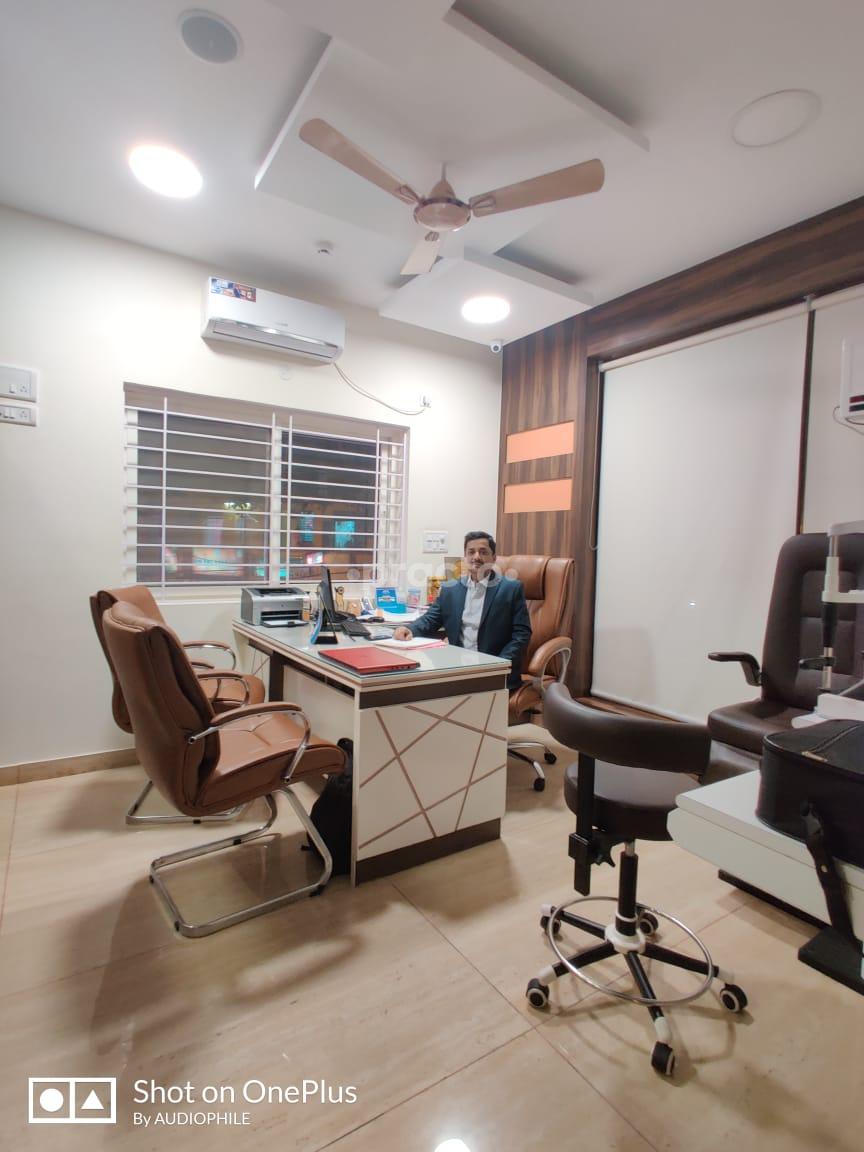 Consultation Room at Divya Jyoti Nethralaya VV Puram Bangalore