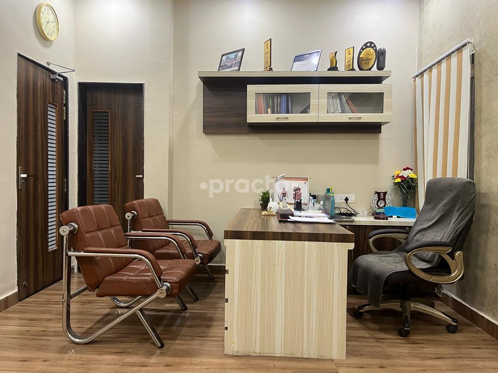 Consultation Room at Complete Gastro Care Avanti Vihar Raipur