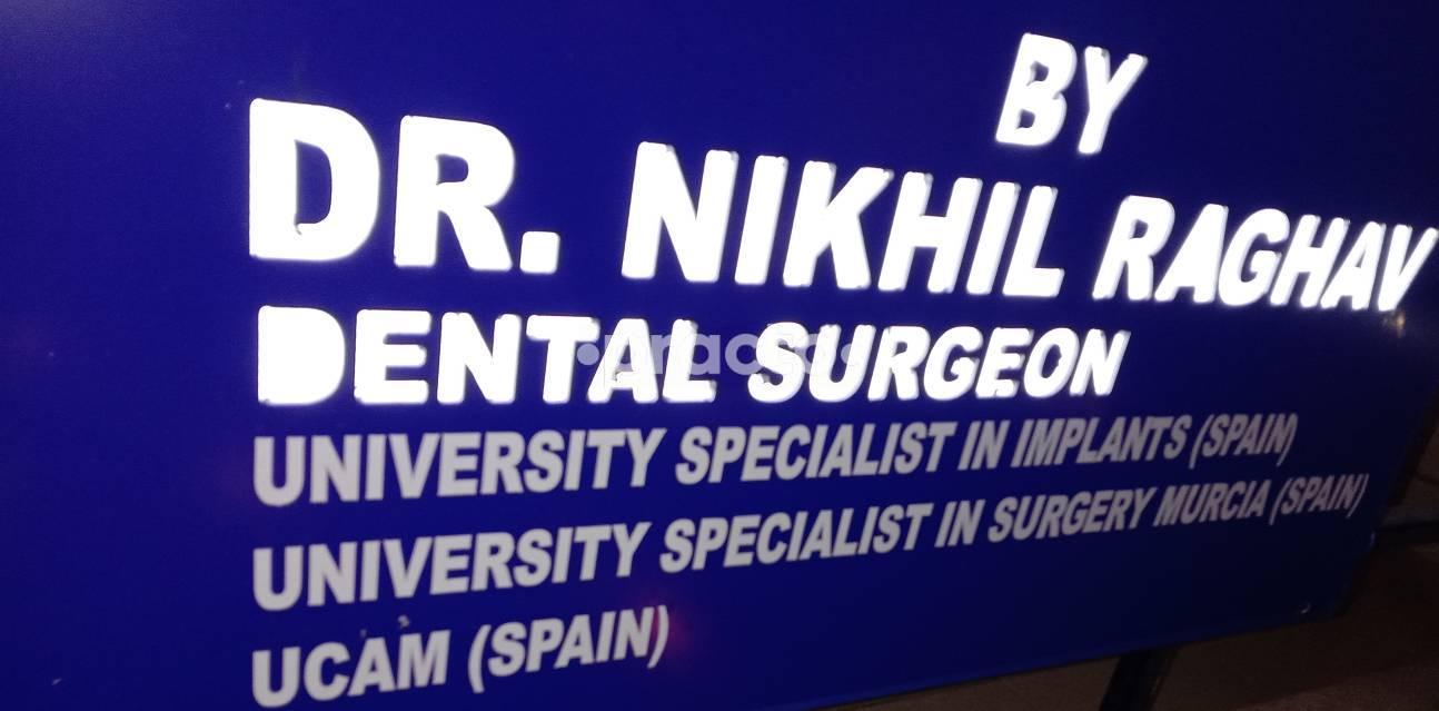 Display at Dental Universe & Ayurvedic Allopathic Centre / SKIN LOUNGE Vasant Kunj Delhi