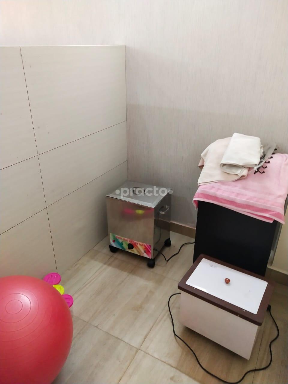 Advanced Physiotherapy & Rehabilitation Centre Defence Colony Delhi