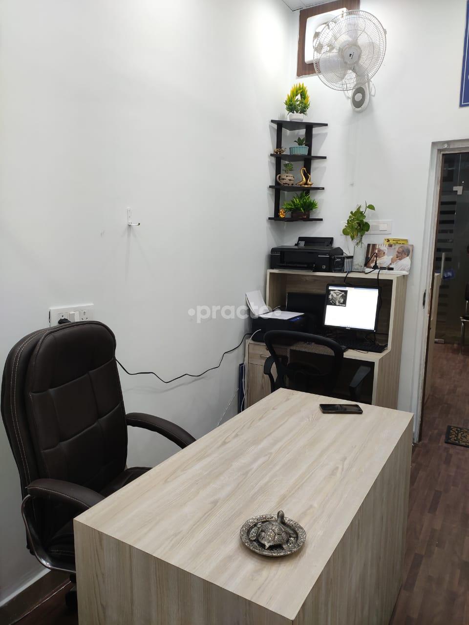 Consultation Room at Spectra Ultrasound Sector 75 Noida