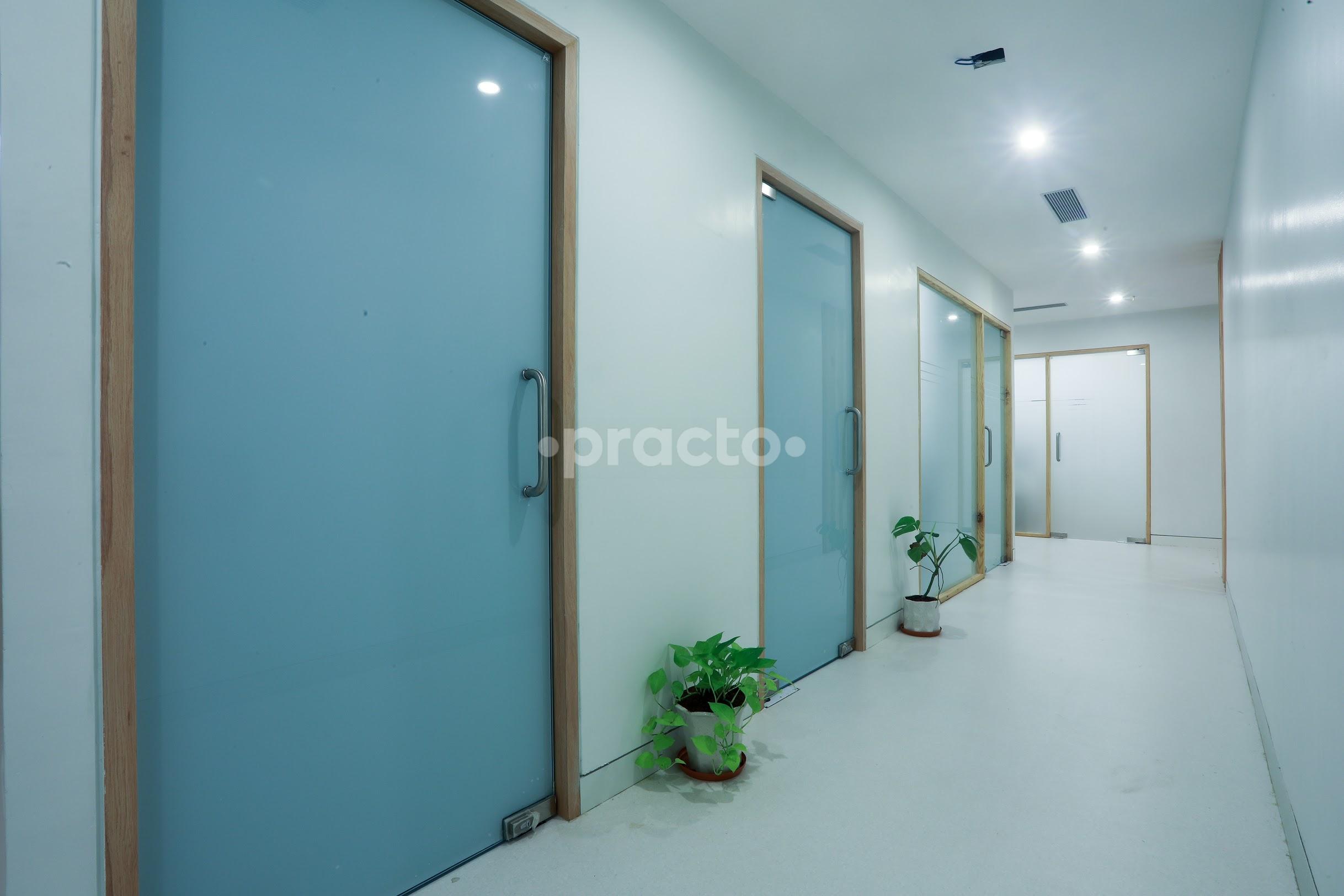 Entrance at Hplus Super Speciality Clinic  ( Unit Of Monaris) Vijay Nagar Indore