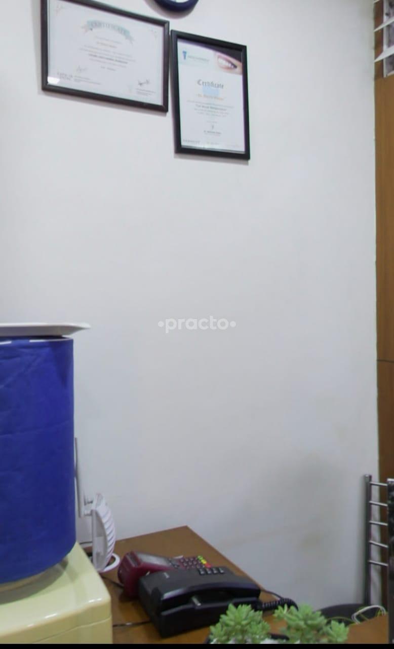 Select Dental Clinic Sector 50 Noida