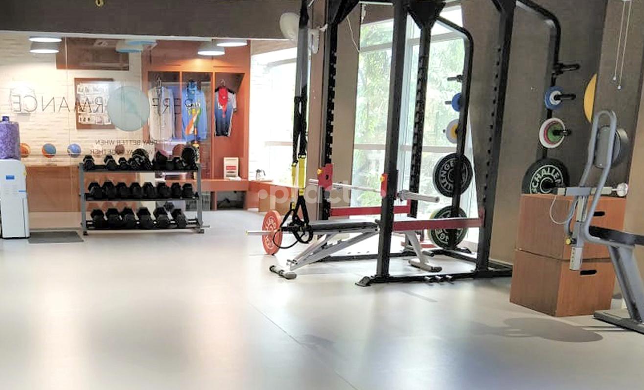 Exercise Area 2 at YOS Sports Health Specialists HAL 2nd Stage Bangalore