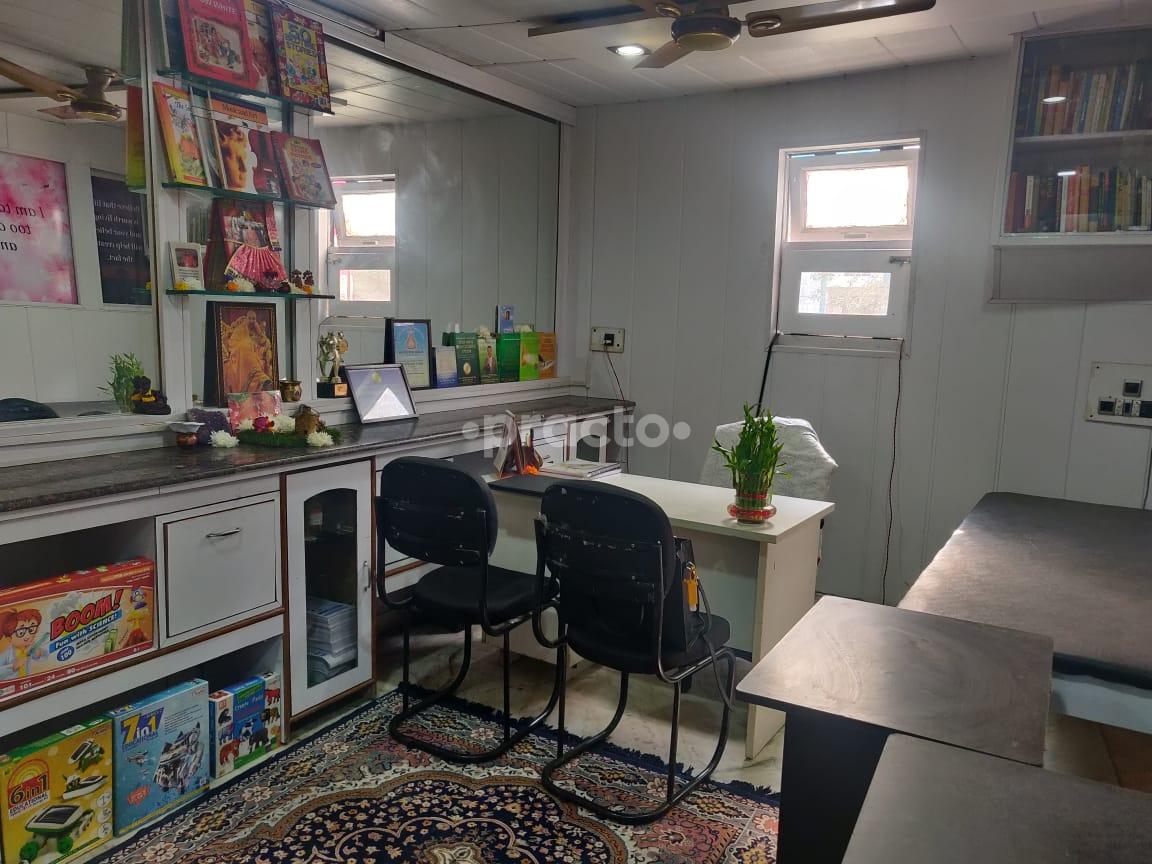 Consultation Room at Divinity Clinic Vaishali Ghaziabad
