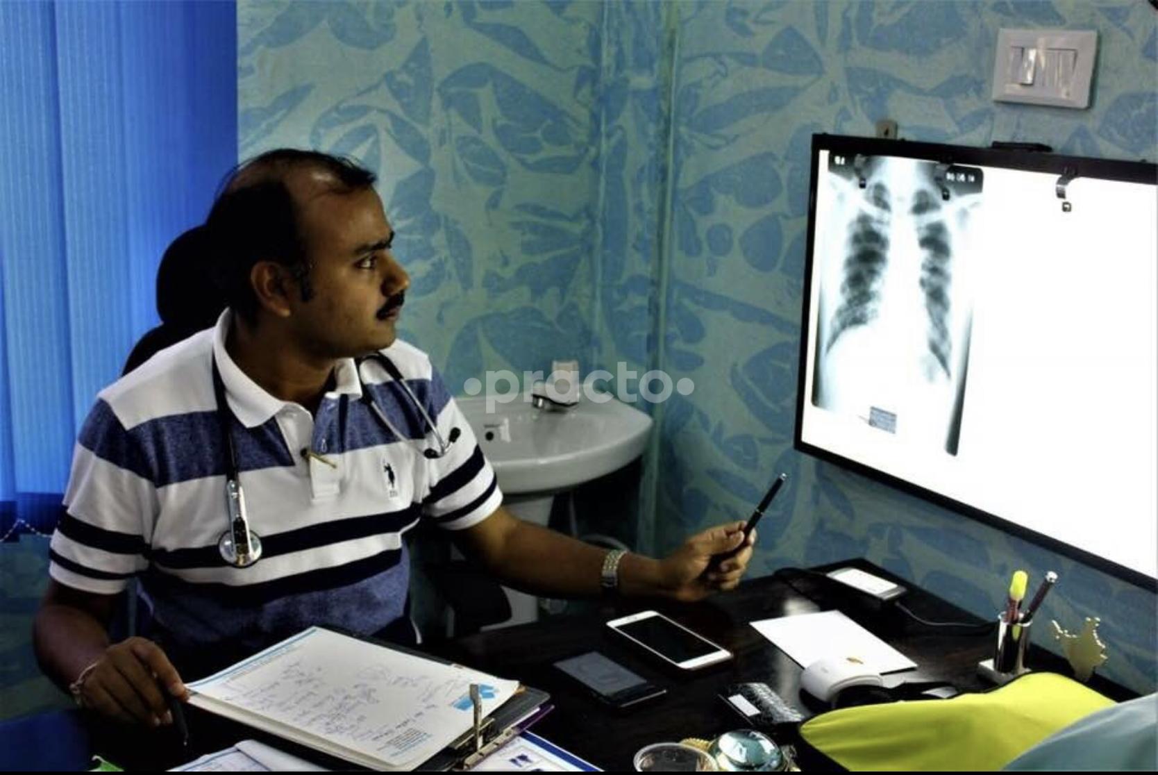 Consultation Room at Aashwas Chest and Allergy Clinic Mukundapur Kolkata