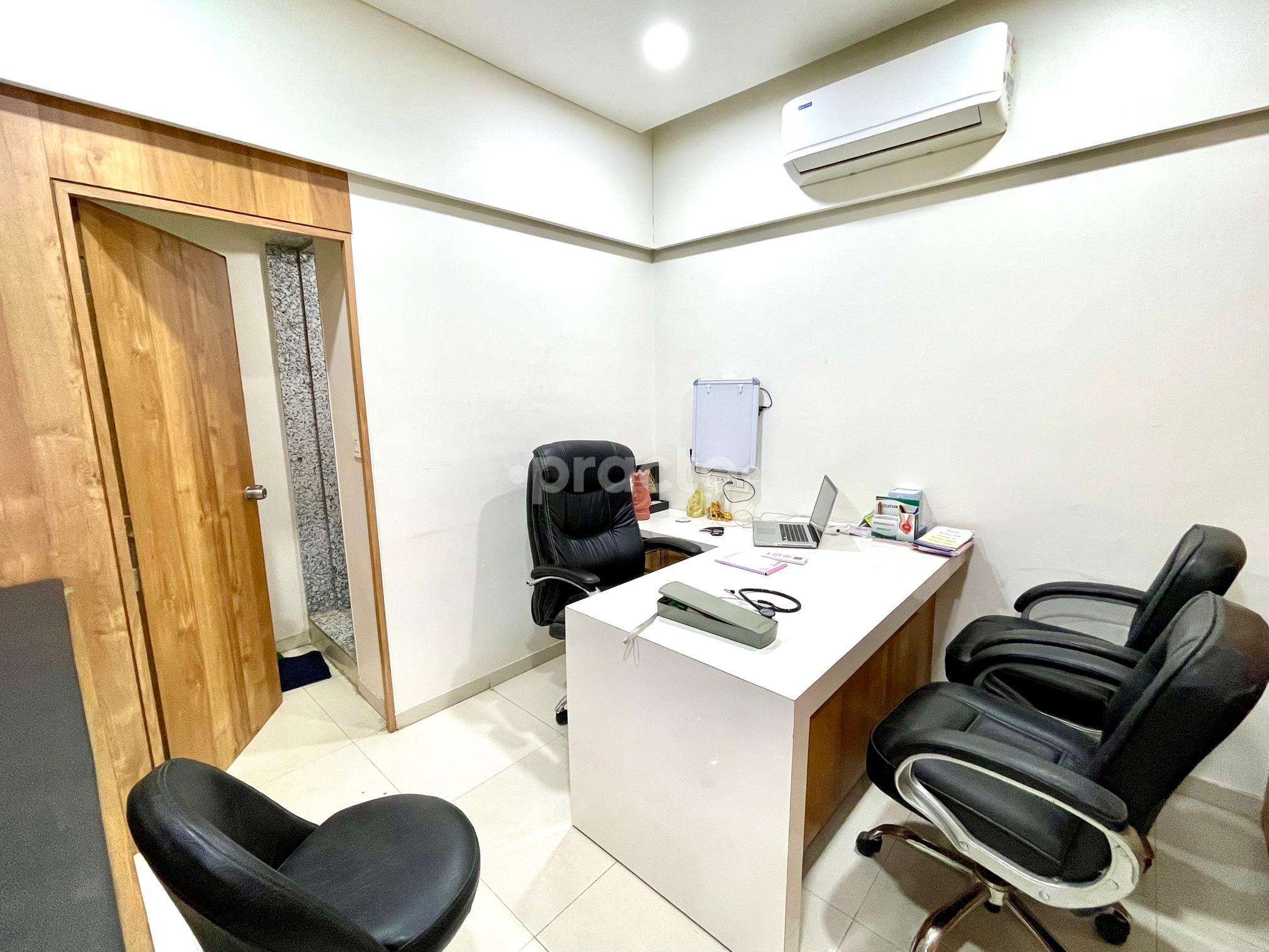 Consultation Room at Sampan Clinic Thaltej Ahmedabad