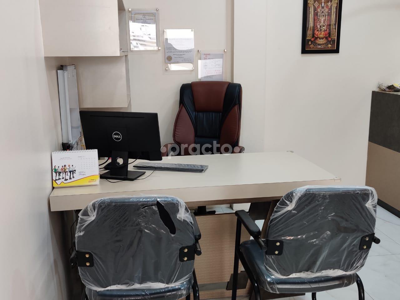 Consultation Room at Siddhi Vinayaka Cardiac Centre and Polyclinic Mathikere - BEL Bangalore